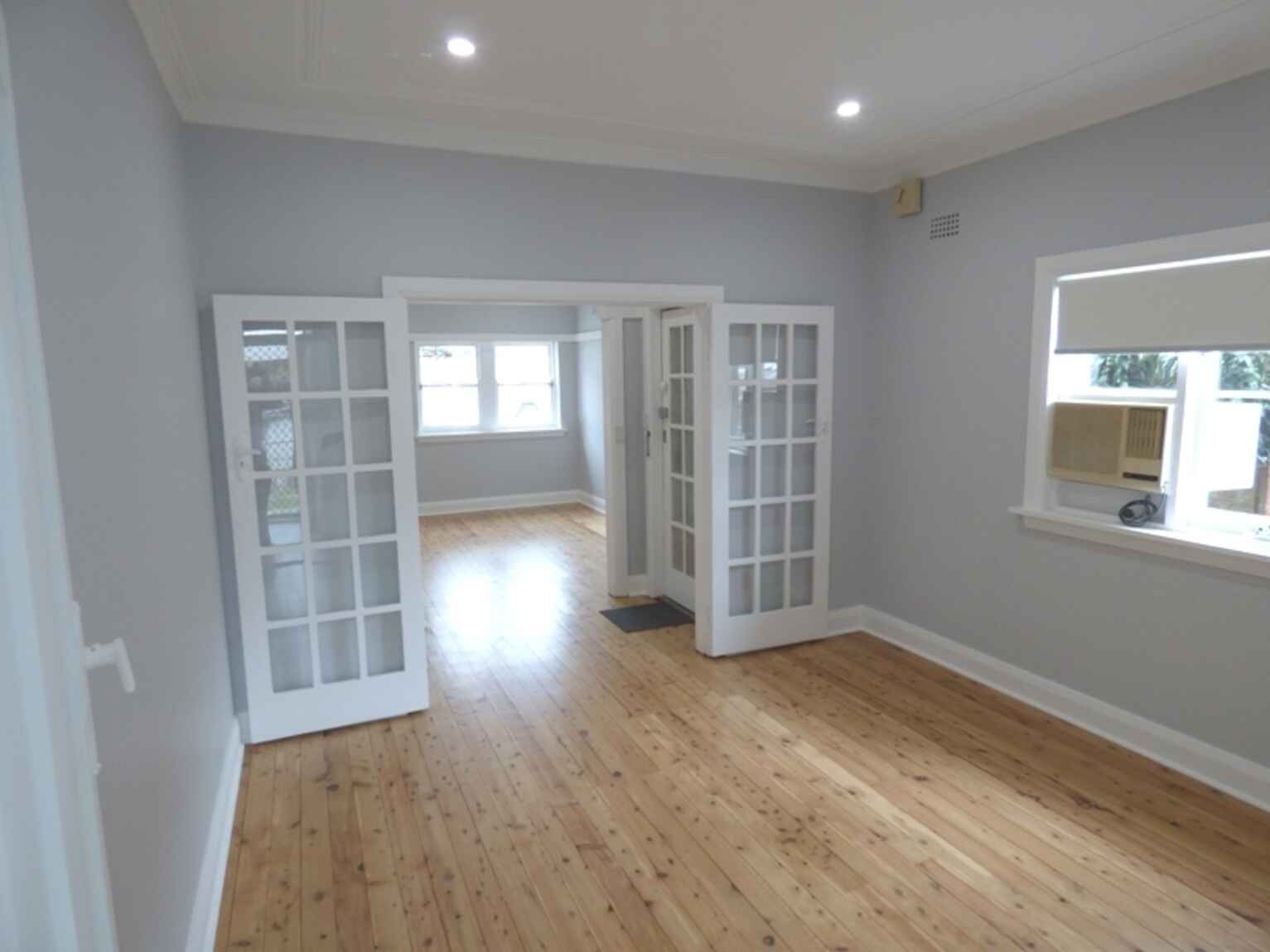 84 CORONATION PARADE Enfield