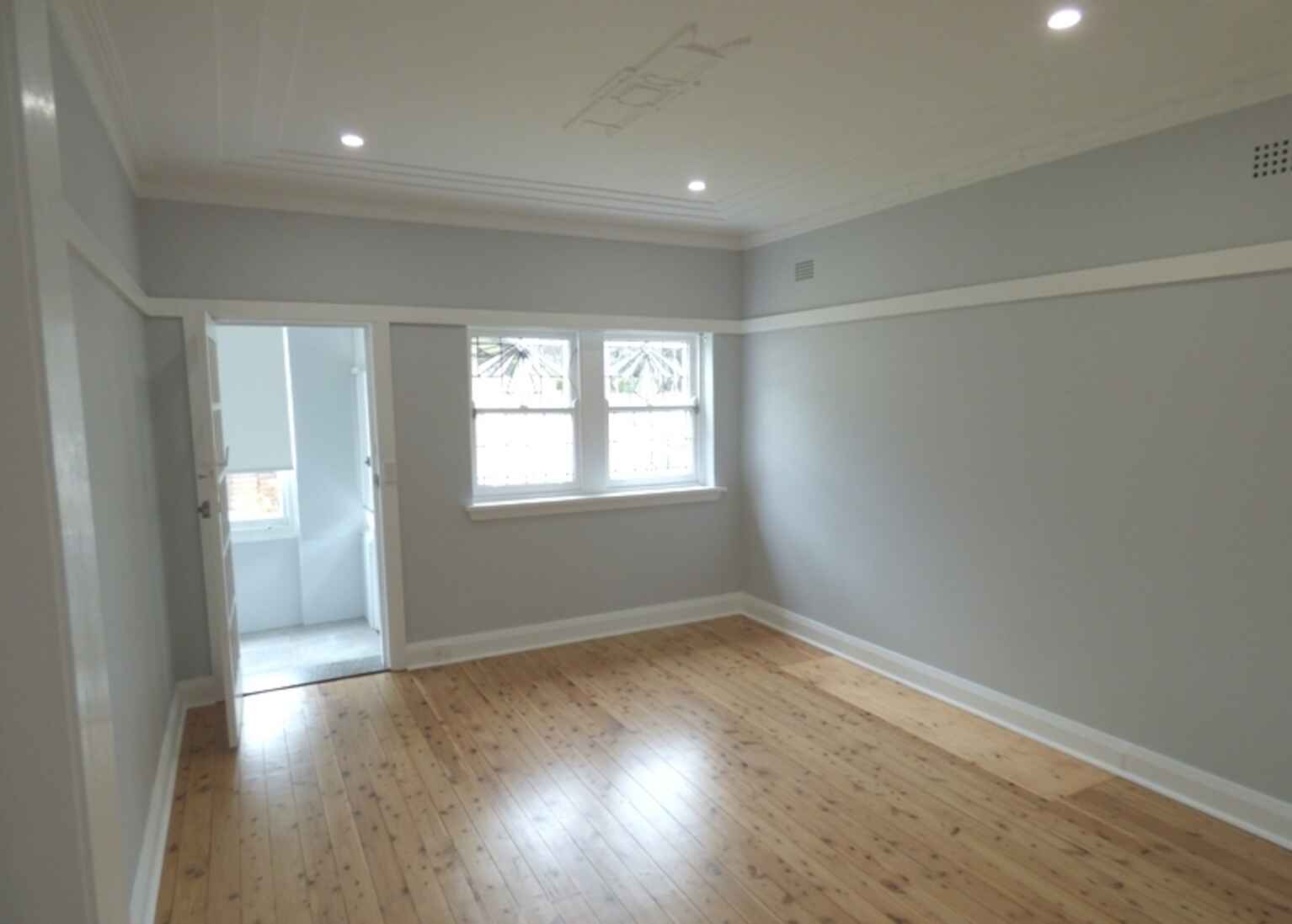 84 CORONATION PARADE Enfield