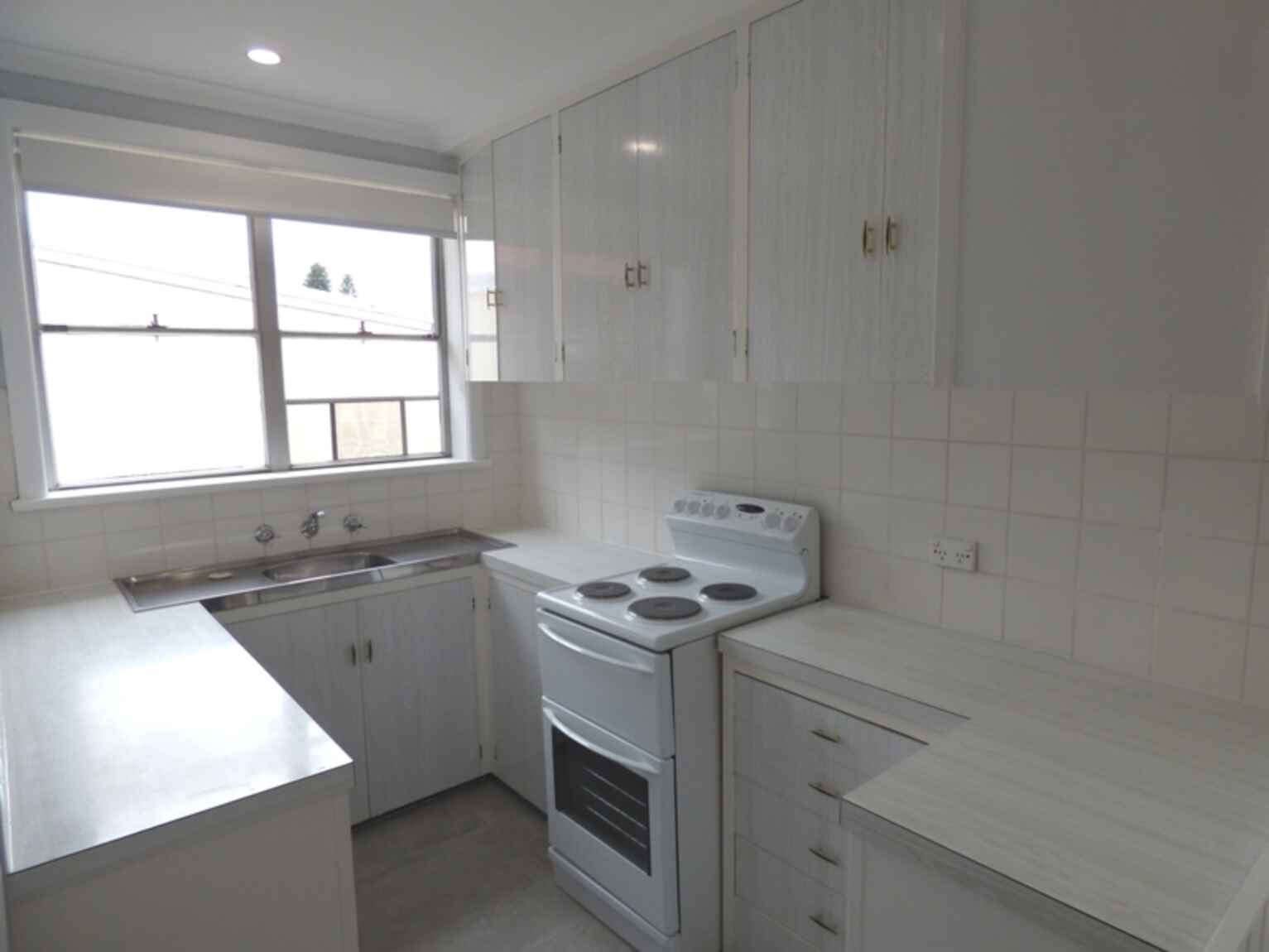 84 CORONATION PARADE Enfield