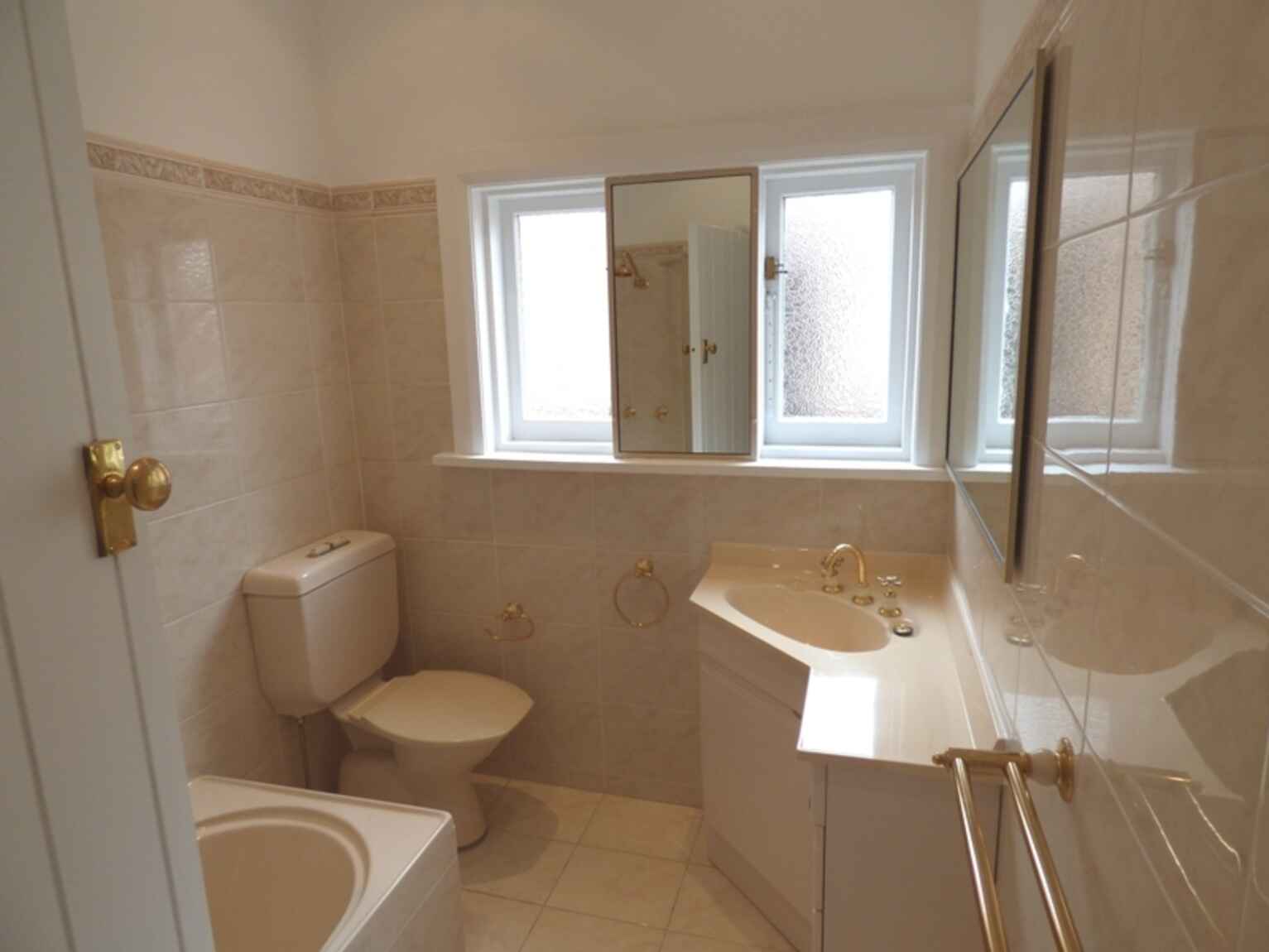 84 CORONATION PARADE Enfield