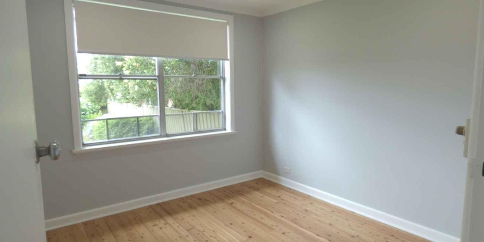 84 CORONATION PARADE Enfield