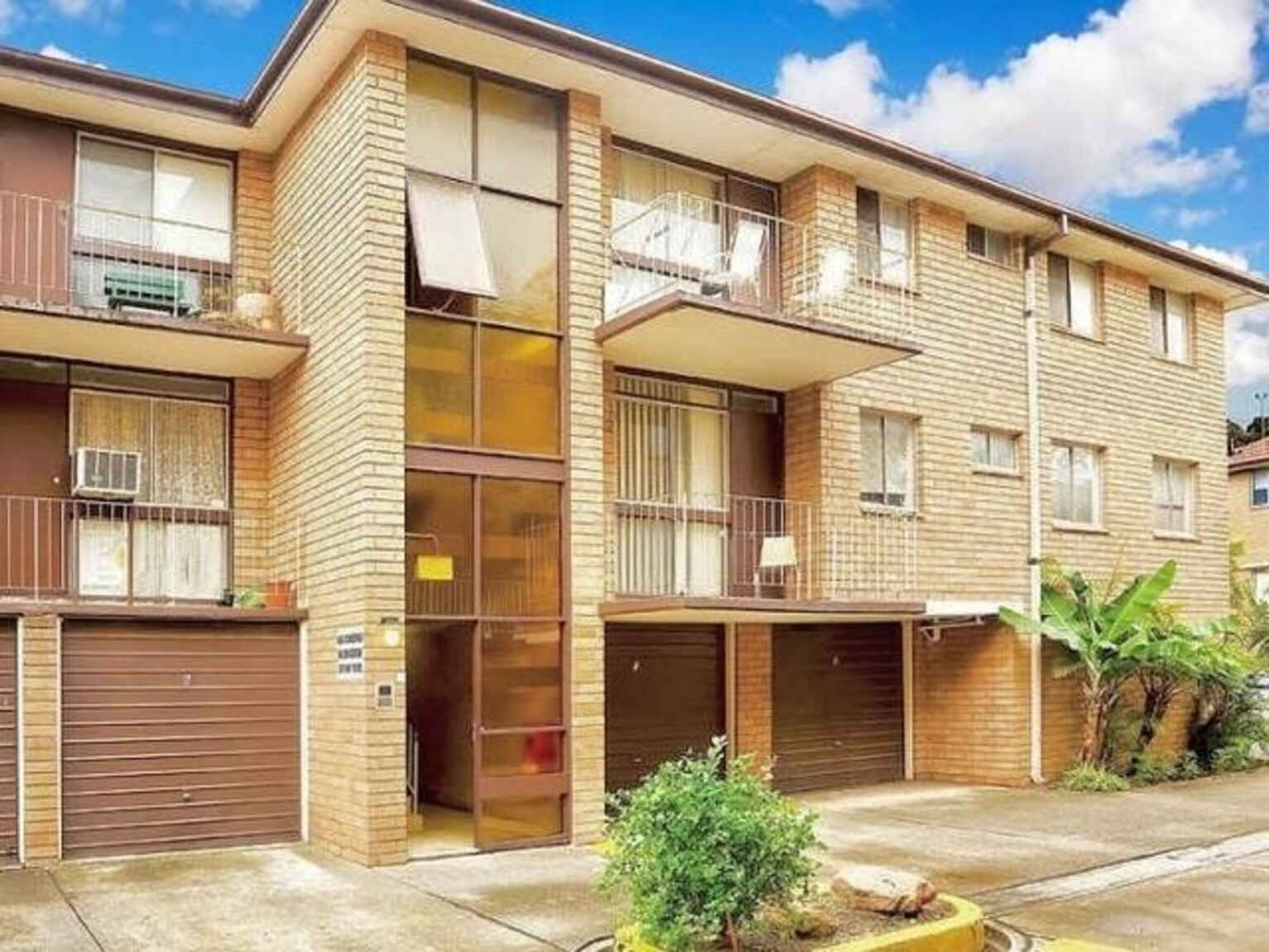 8/31-33 HAMPSTEAD ROAD Homebush West 8/31-33 HAMPSTEAD ROAD Homebush West