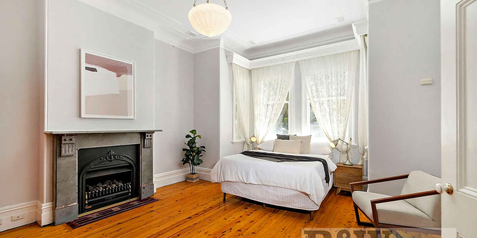 22 MEREDITH STREET Homebush