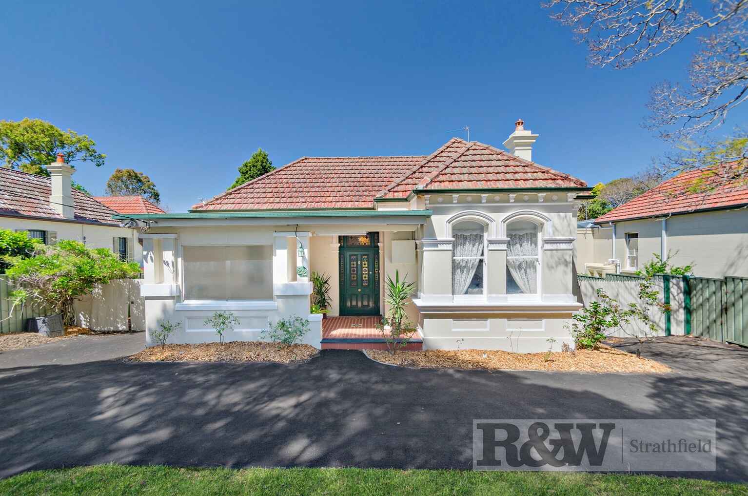 22 MEREDITH STREET Homebush