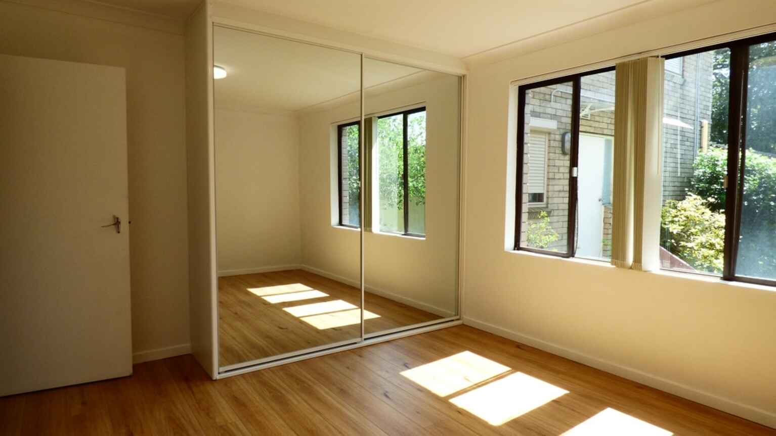 4/96-98 BROADWAY Punchbowl