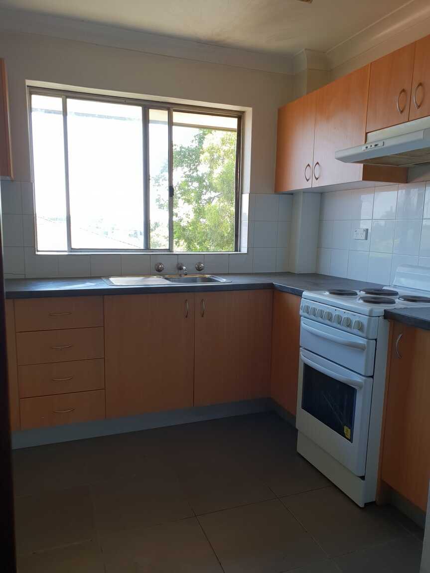 5/8 HAMPSTEAD ROAD Homebush West