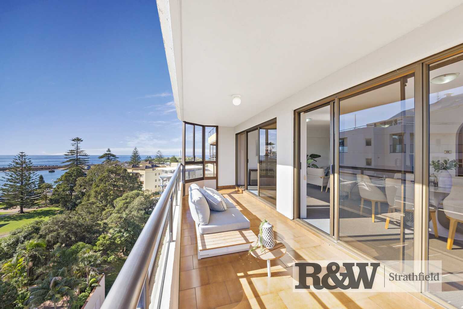 28/8-12 Smith Street Wollongong