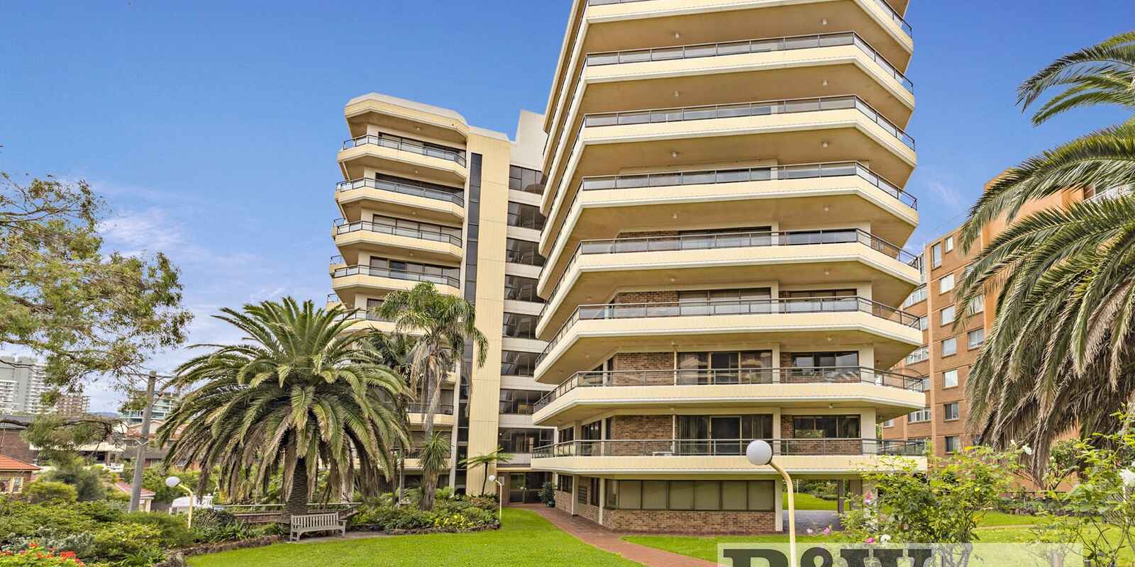 28/8-12 Smith Street Wollongong