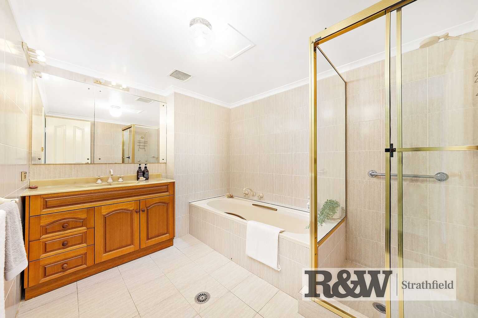 28/8-12 Smith Street Wollongong