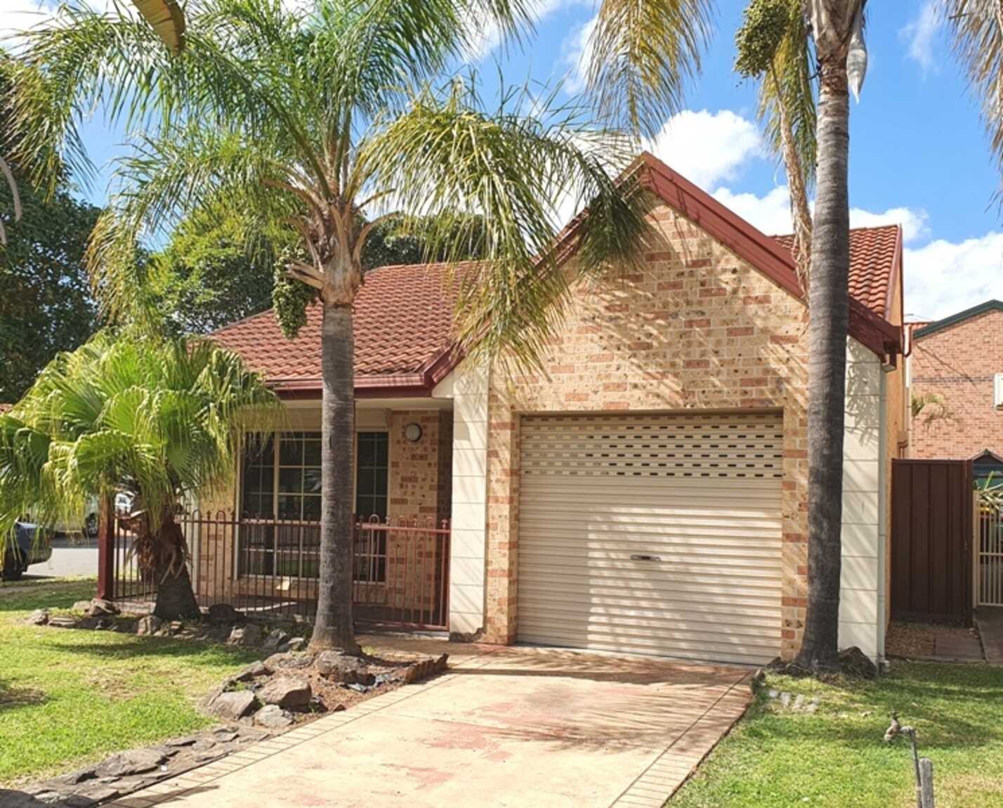 9 MAHOGANY WAY Greenacre