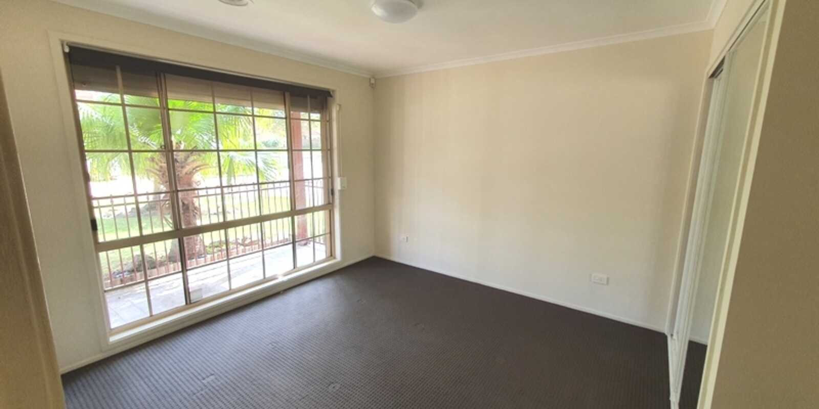 9 MAHOGANY WAY Greenacre