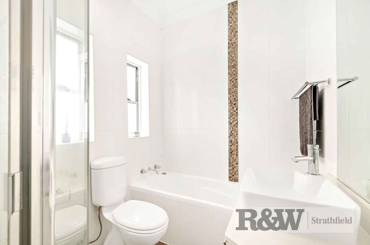 21 NOBLE AVENUE Strathfield 21 NOBLE AVENUE Strathfield