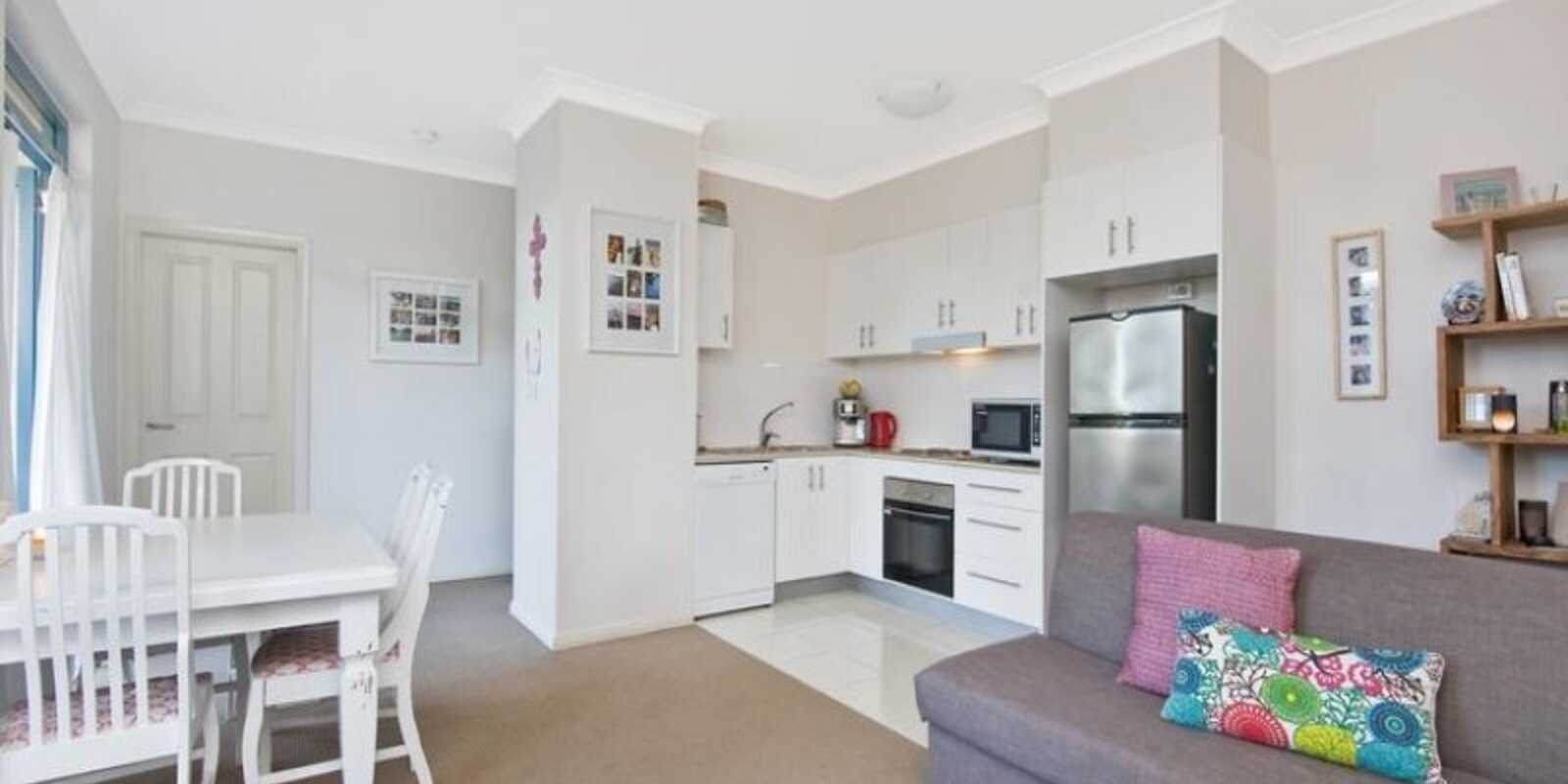 3/2A EUSTON ROAD Hurlstone Park