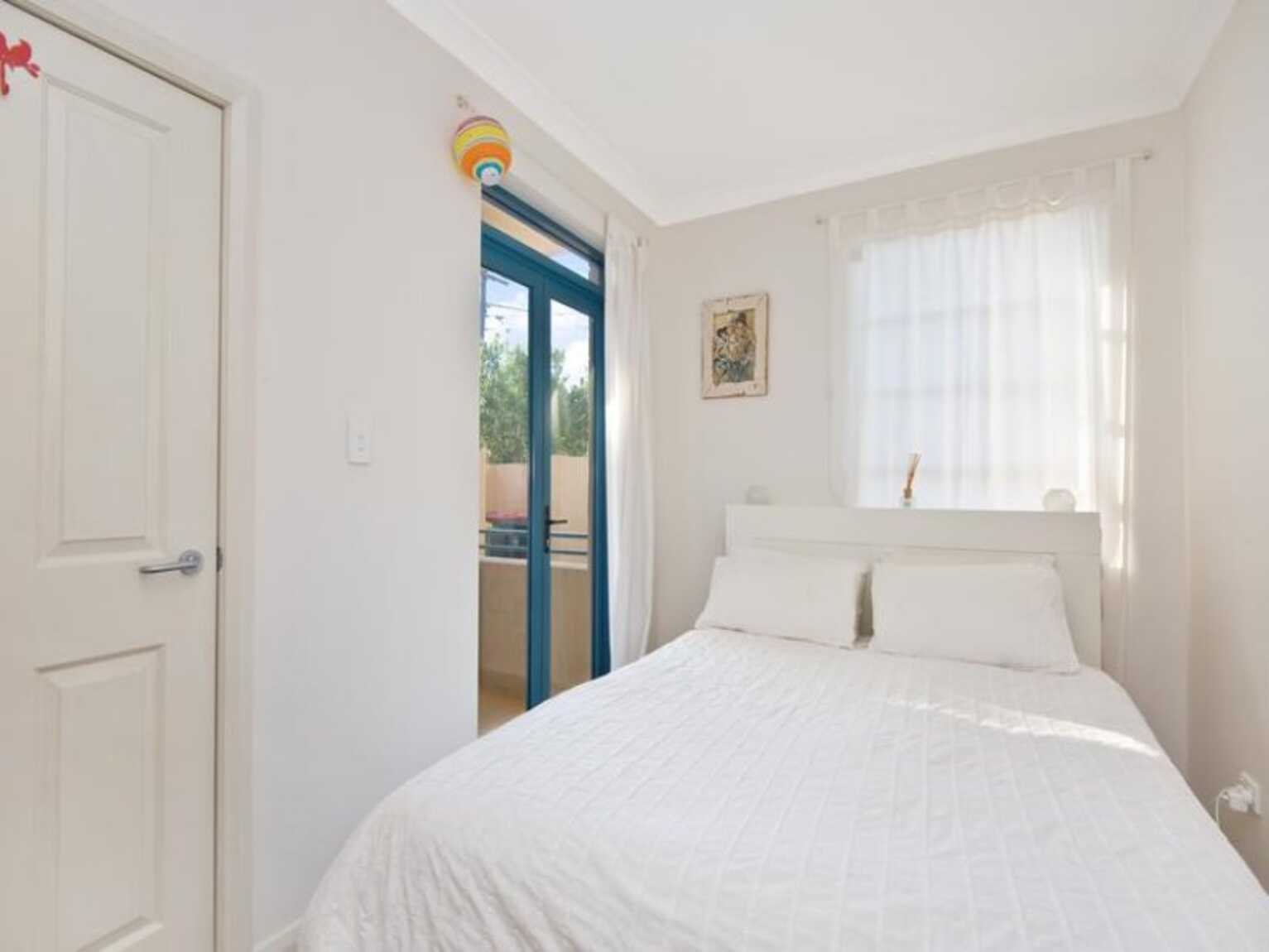 3/2A EUSTON ROAD Hurlstone Park