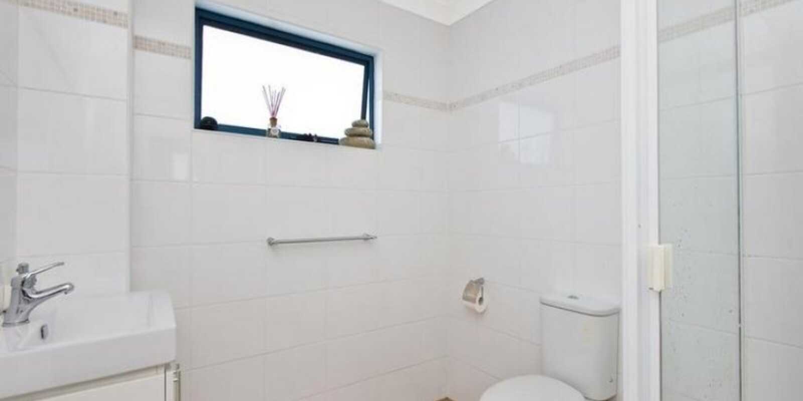 3/2A EUSTON ROAD Hurlstone Park