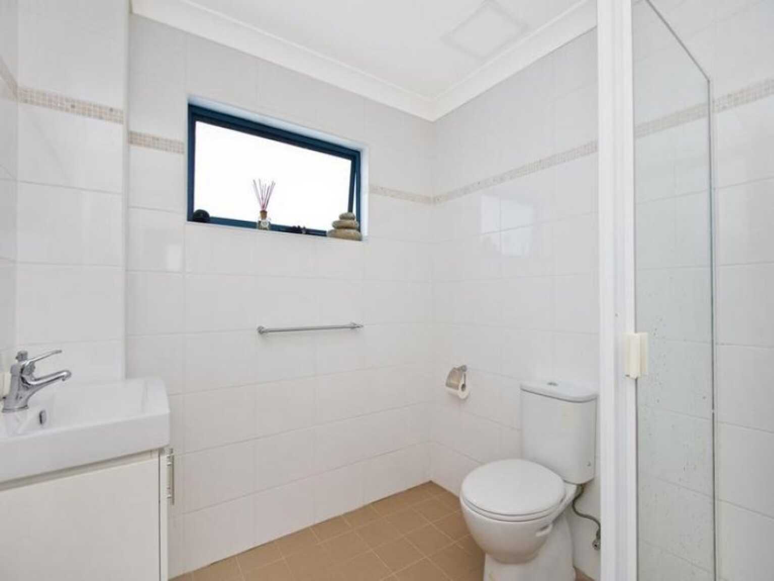 3/2A EUSTON ROAD Hurlstone Park