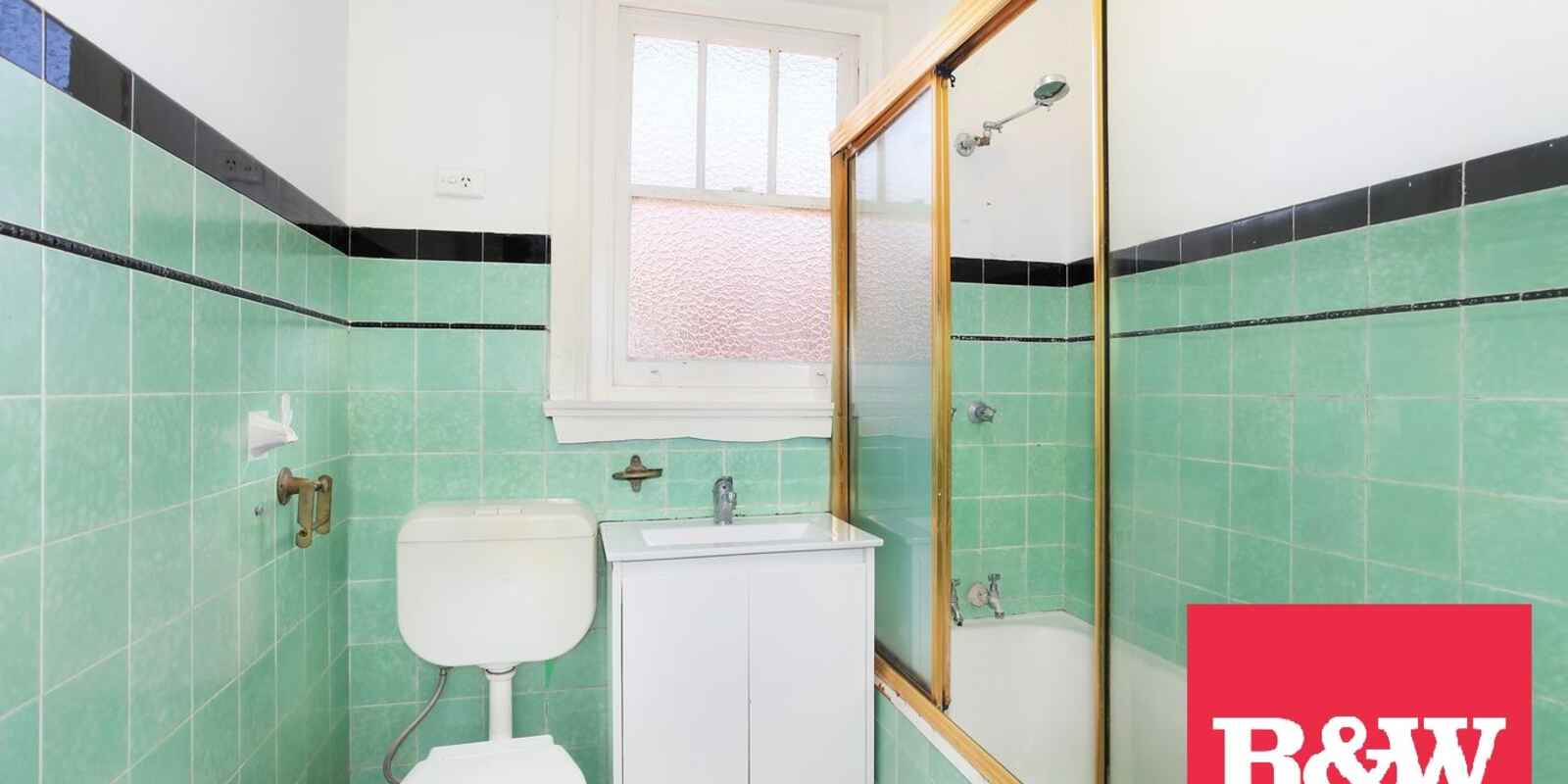 12/8 LOFTUS CRES Homebush