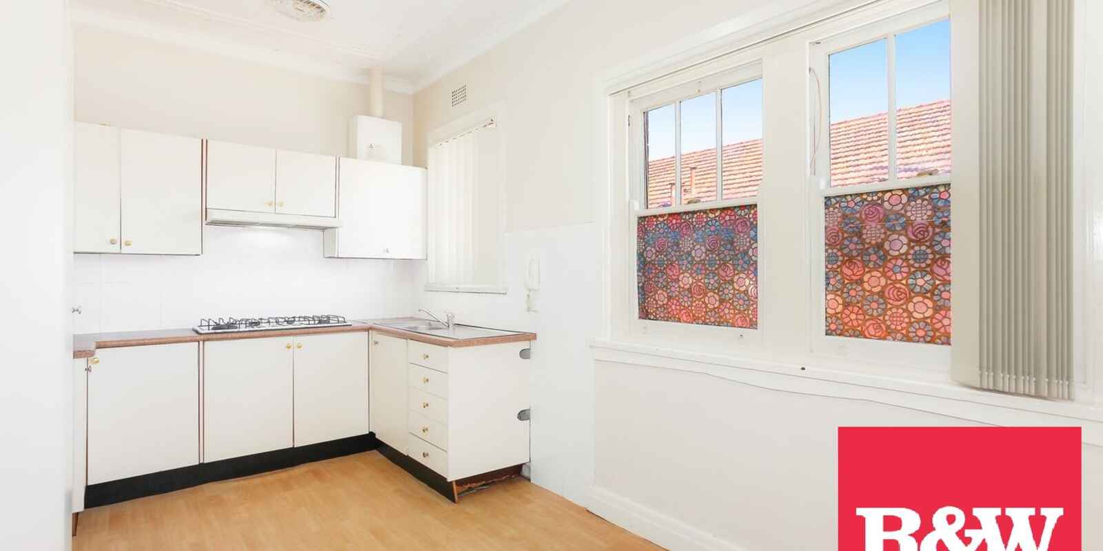 12/8 LOFTUS CRES Homebush