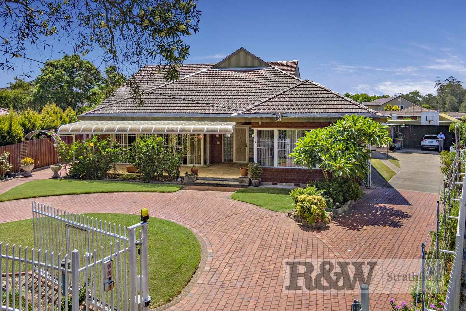 31 FITZGERALD CRESCENT Strathfield