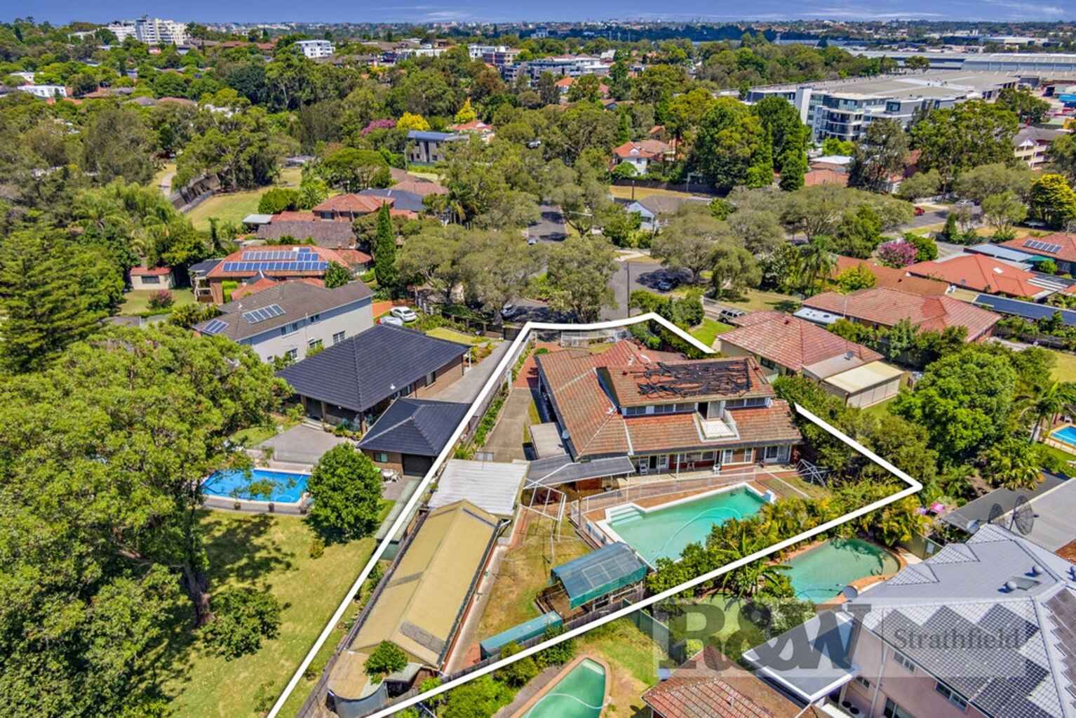 31 FITZGERALD CRESCENT Strathfield