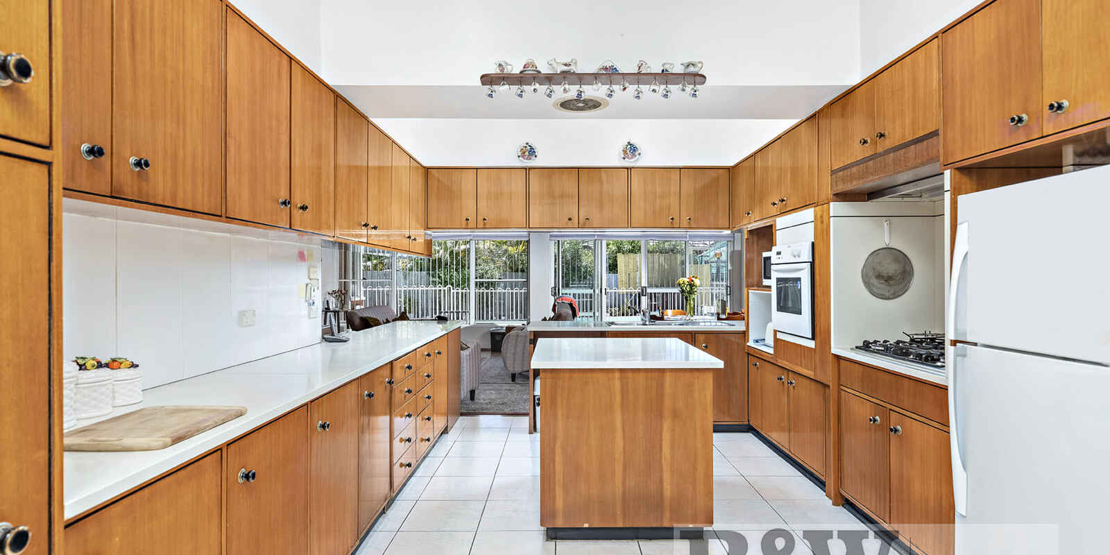 31 FITZGERALD CRESCENT Strathfield