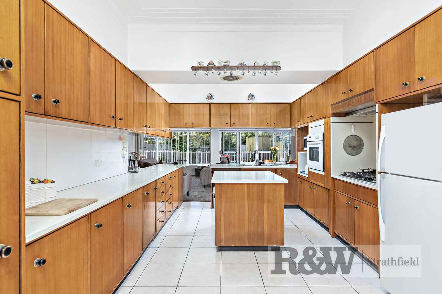 31 FITZGERALD CRESCENT Strathfield