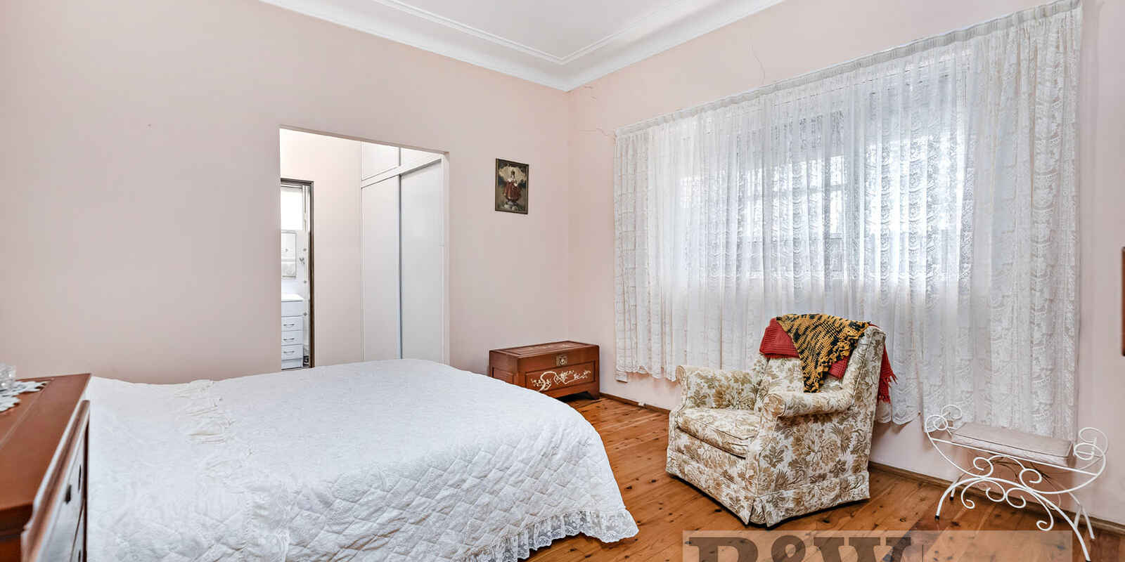 31 FITZGERALD CRESCENT Strathfield