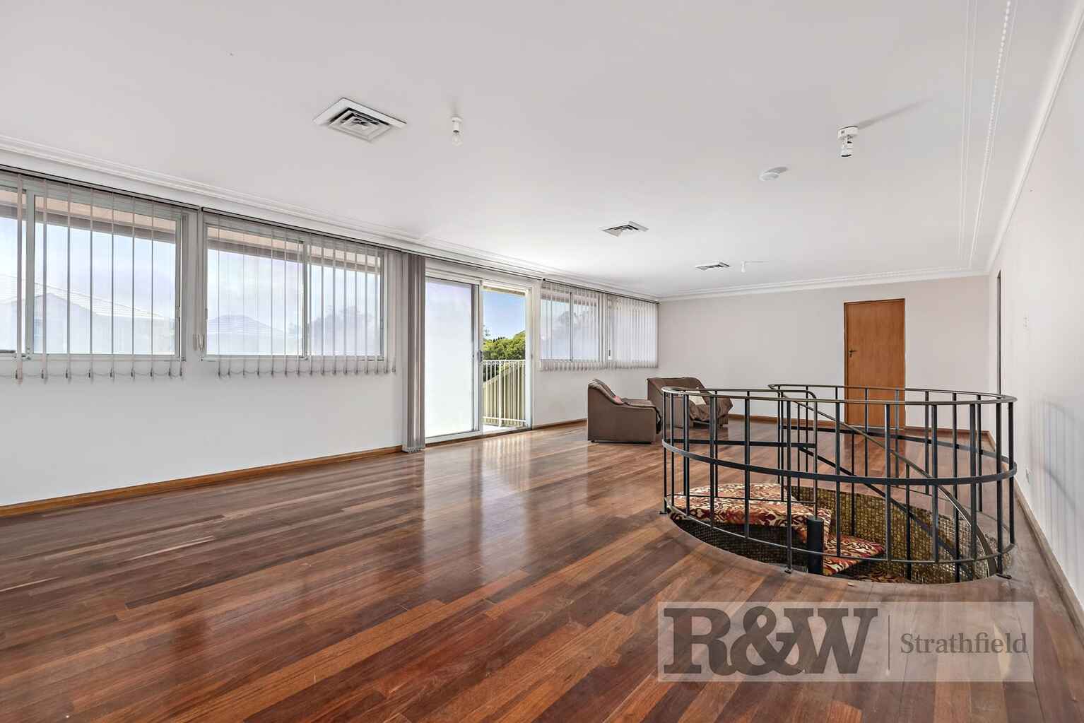 31 FITZGERALD CRESCENT Strathfield