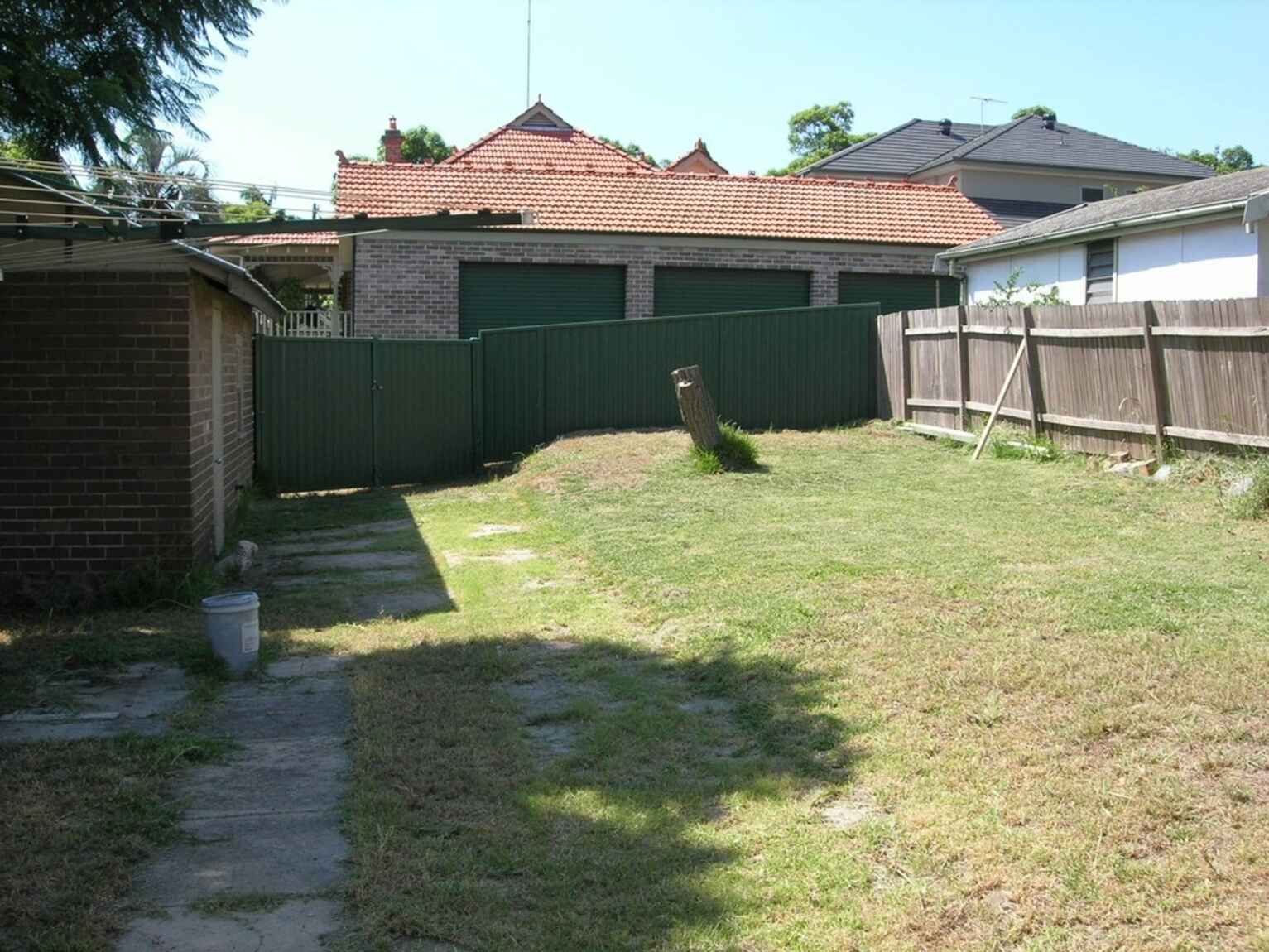 33 SYDNEY STREET North Strathfield