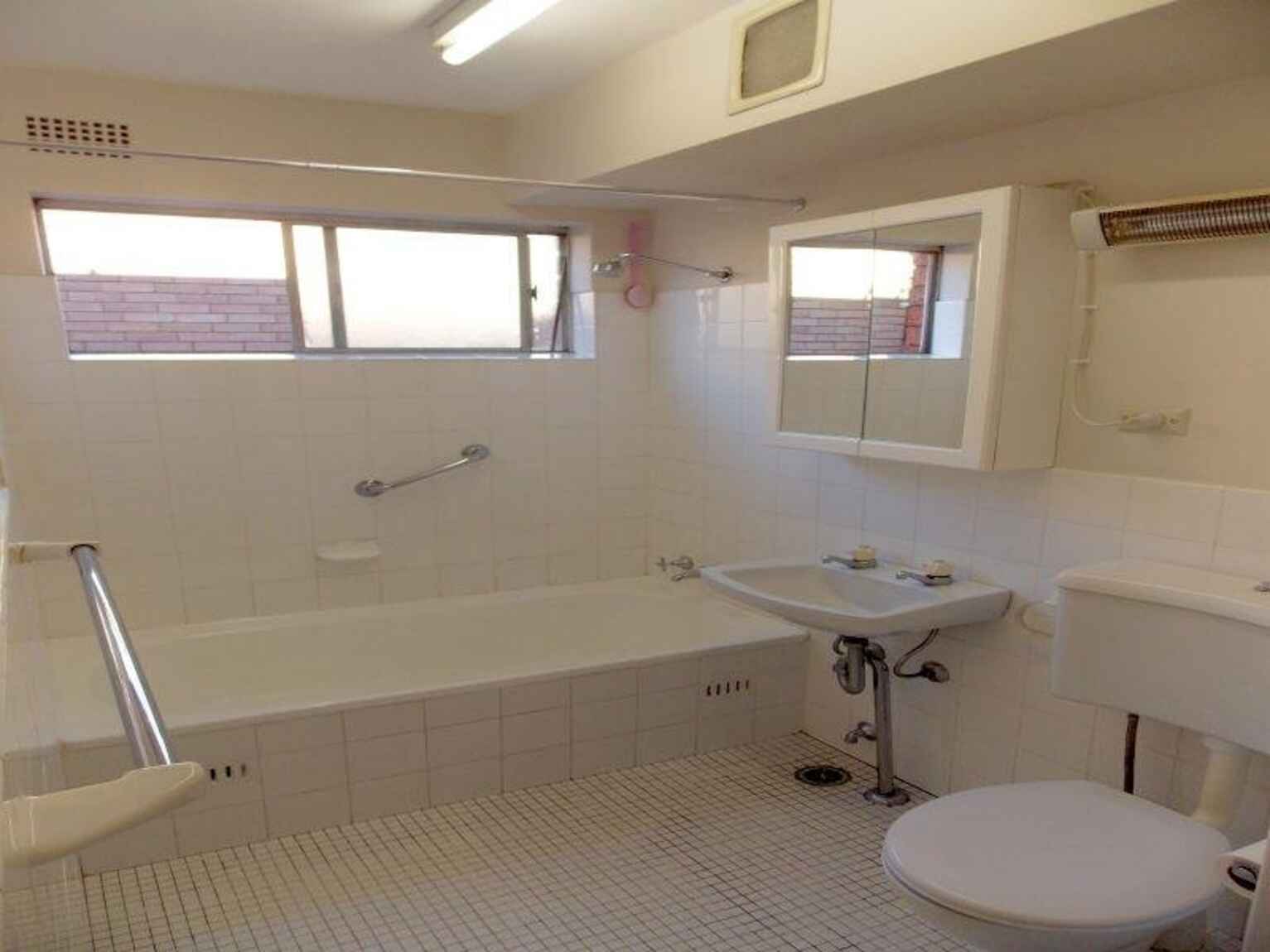 9/22 HORNSEY ROAD Homebush West 9/22 HORNSEY ROAD Homebush West