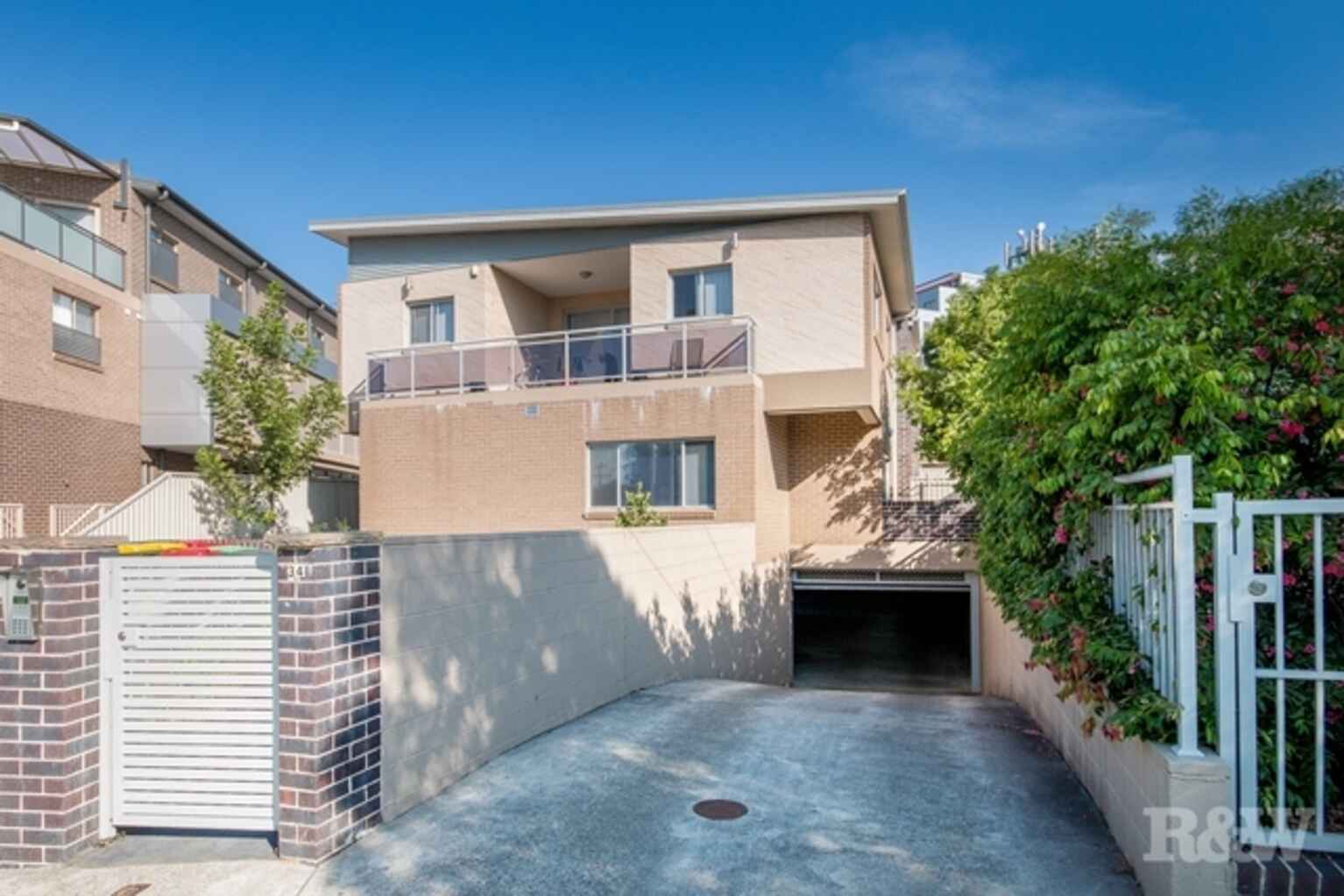 1/34 NOBLE AVE Strathfield 1/34 NOBLE AVE Strathfield