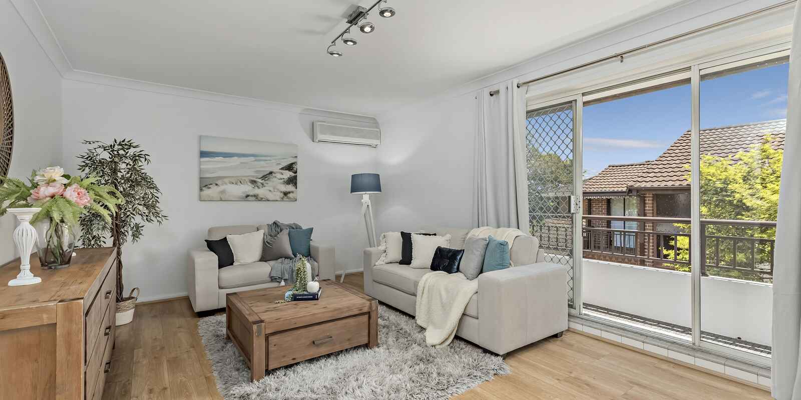 4/20 BURLINGTON ROAD Homebush