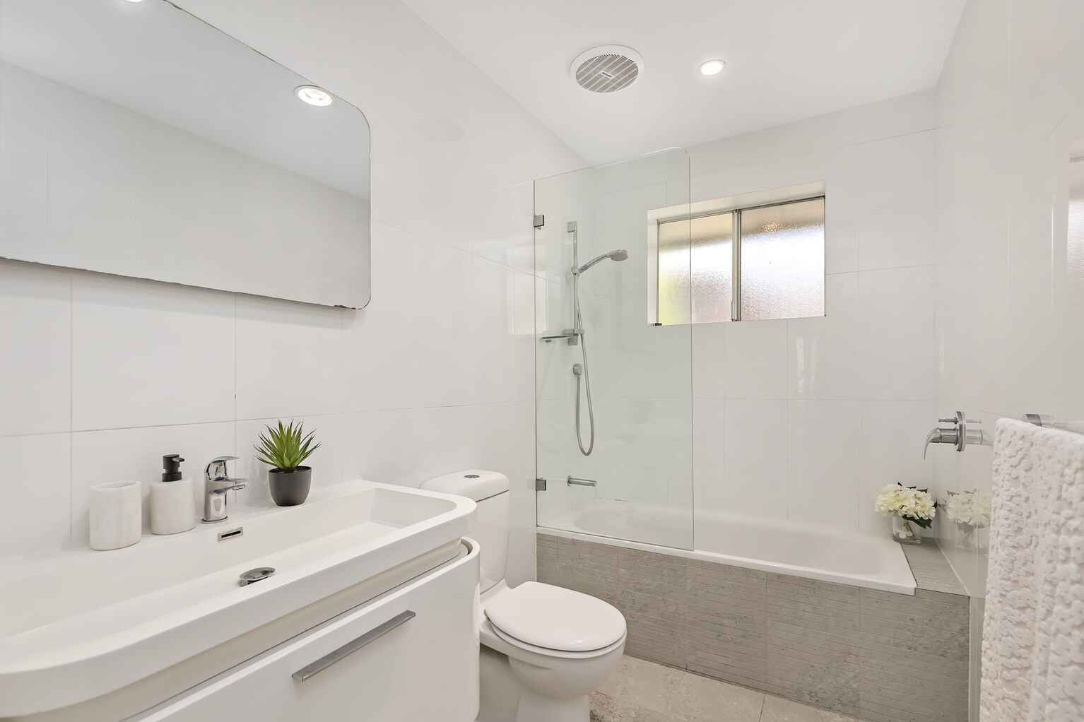 4/20 BURLINGTON ROAD Homebush