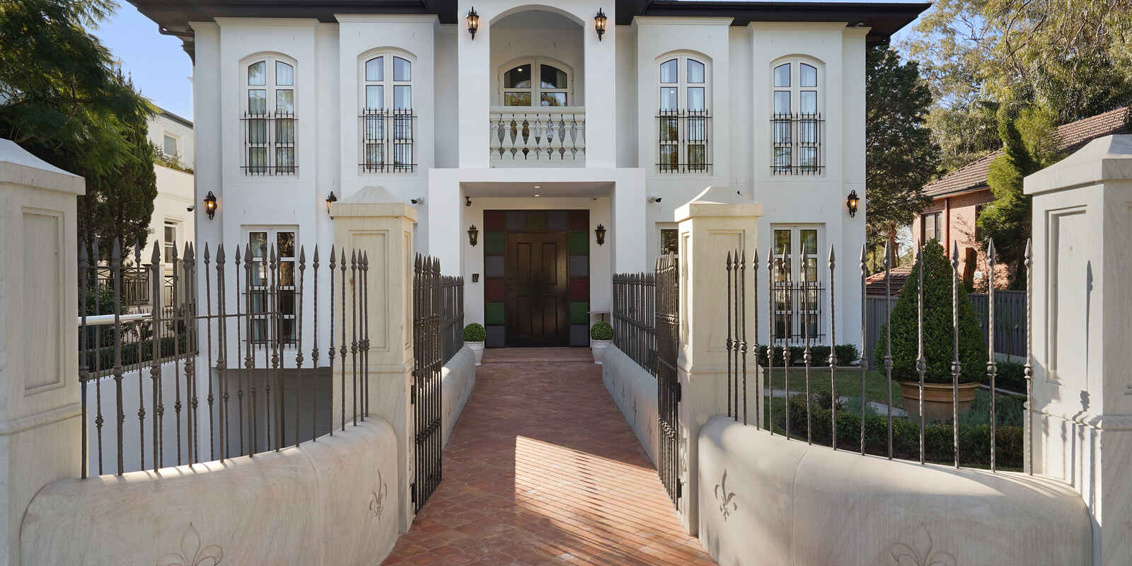 17 NEWTON ROAD Strathfield