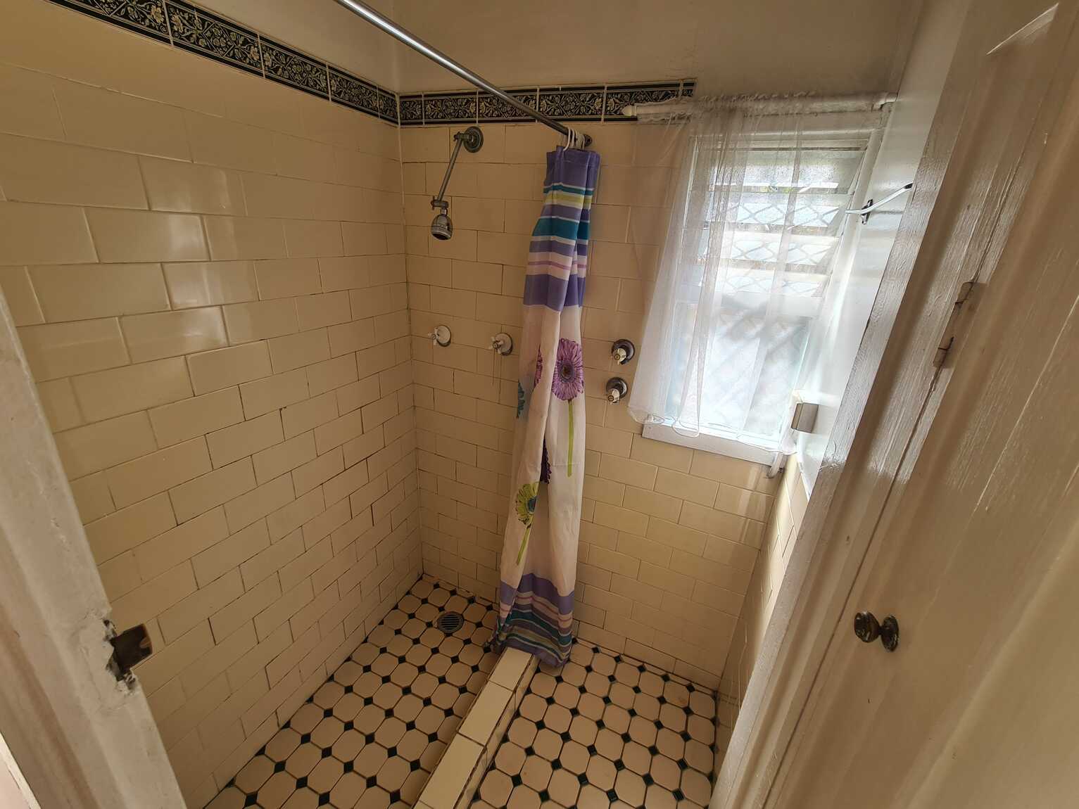 3/8 SWAN AVENUE Strathfield