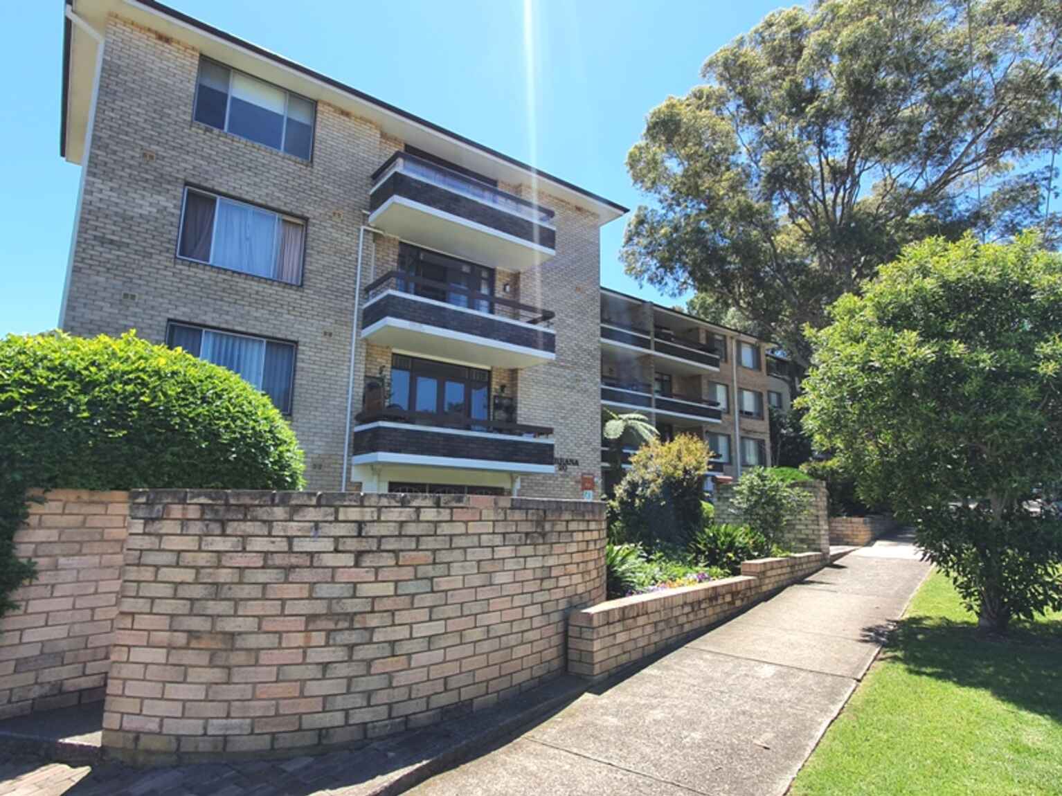 4/20 CHARLES STREET Five Dock