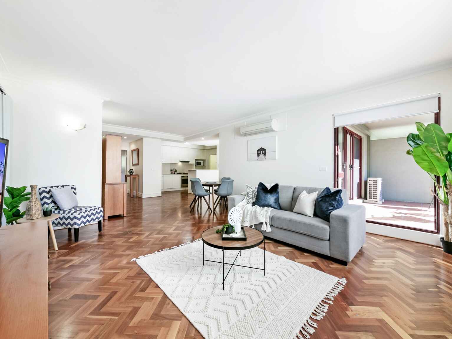 4/164D Burwood Road Concord