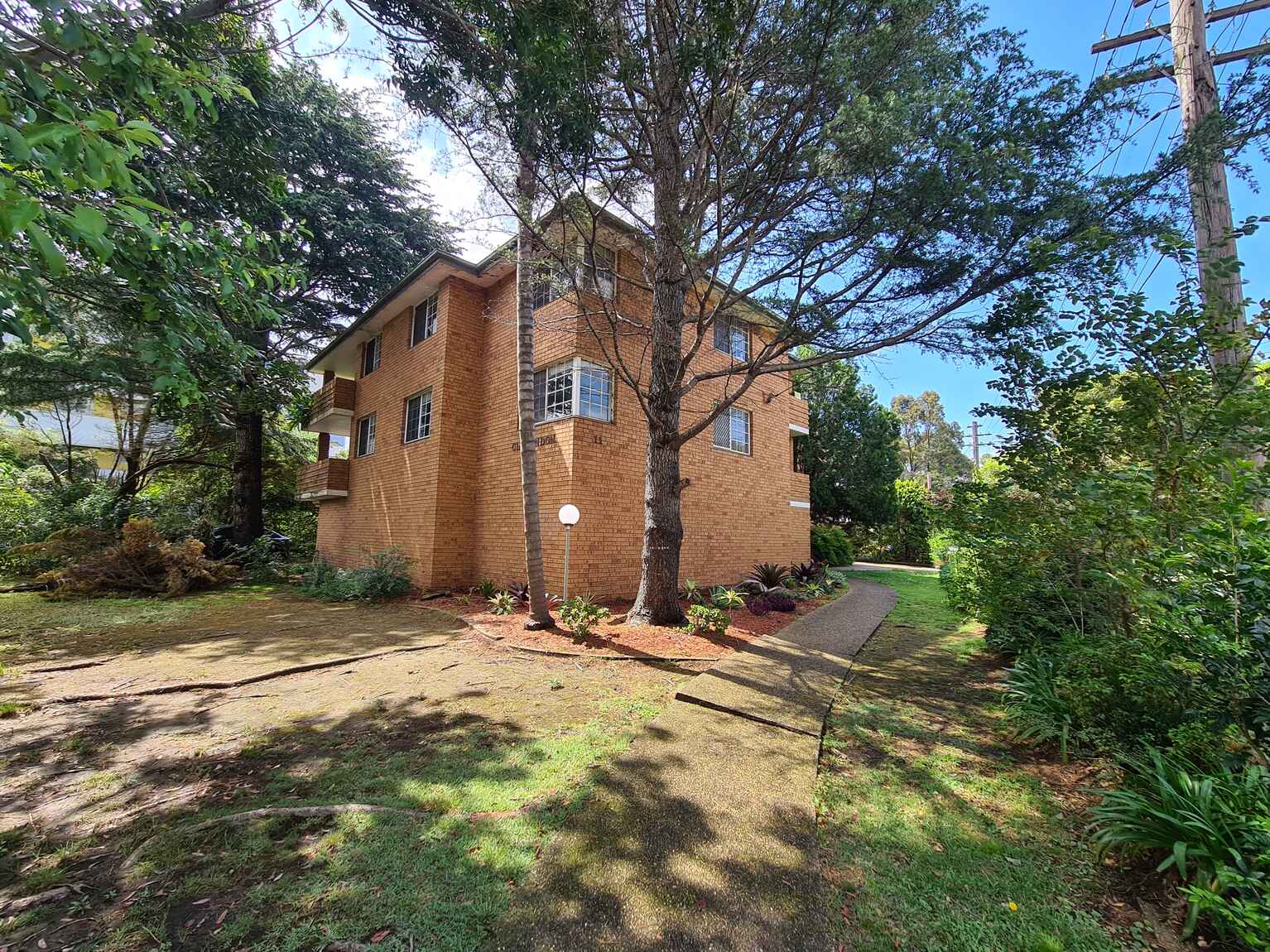 2/11 Pilgrim Ave Strathfield