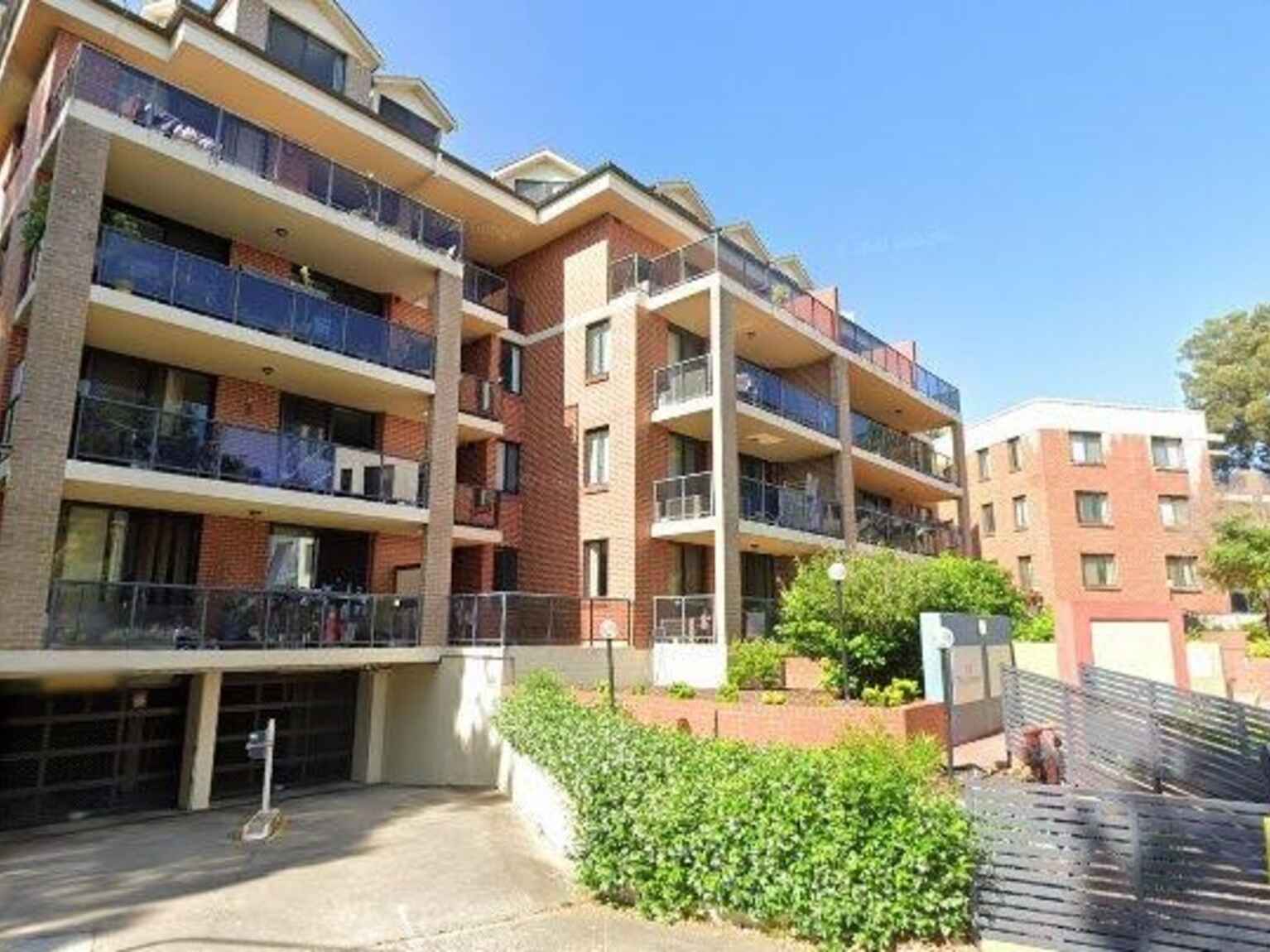 69/1-4 THE CRESCENT Strathfield