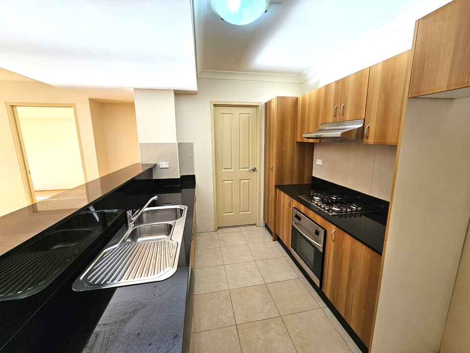 69/1-4 THE CRESCENT Strathfield
