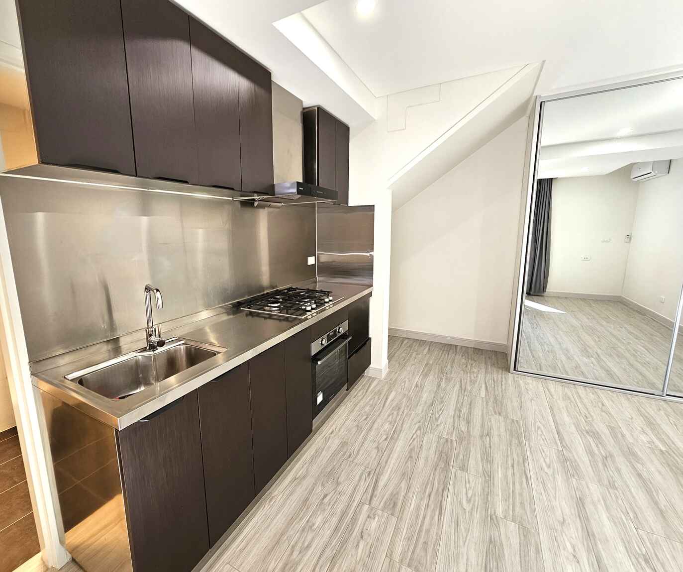 78 CONSETT STREET Concord West