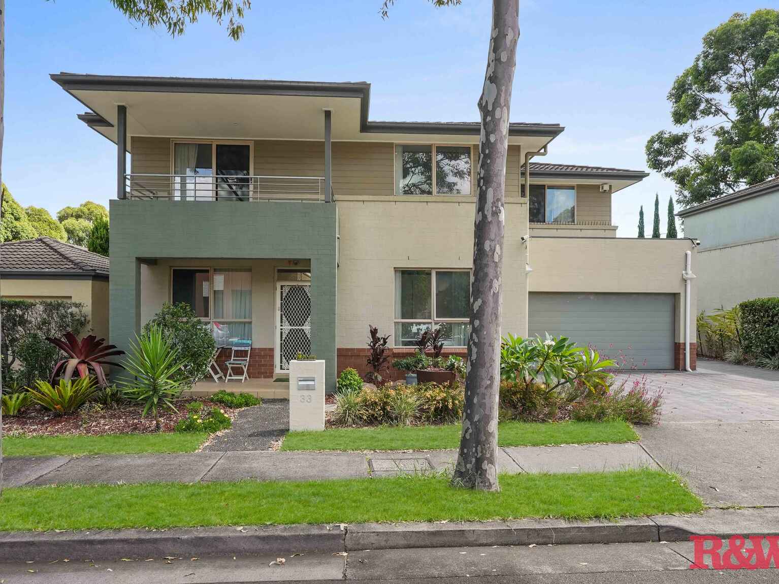 House For Sale 33 Betty Cuthbert Drive