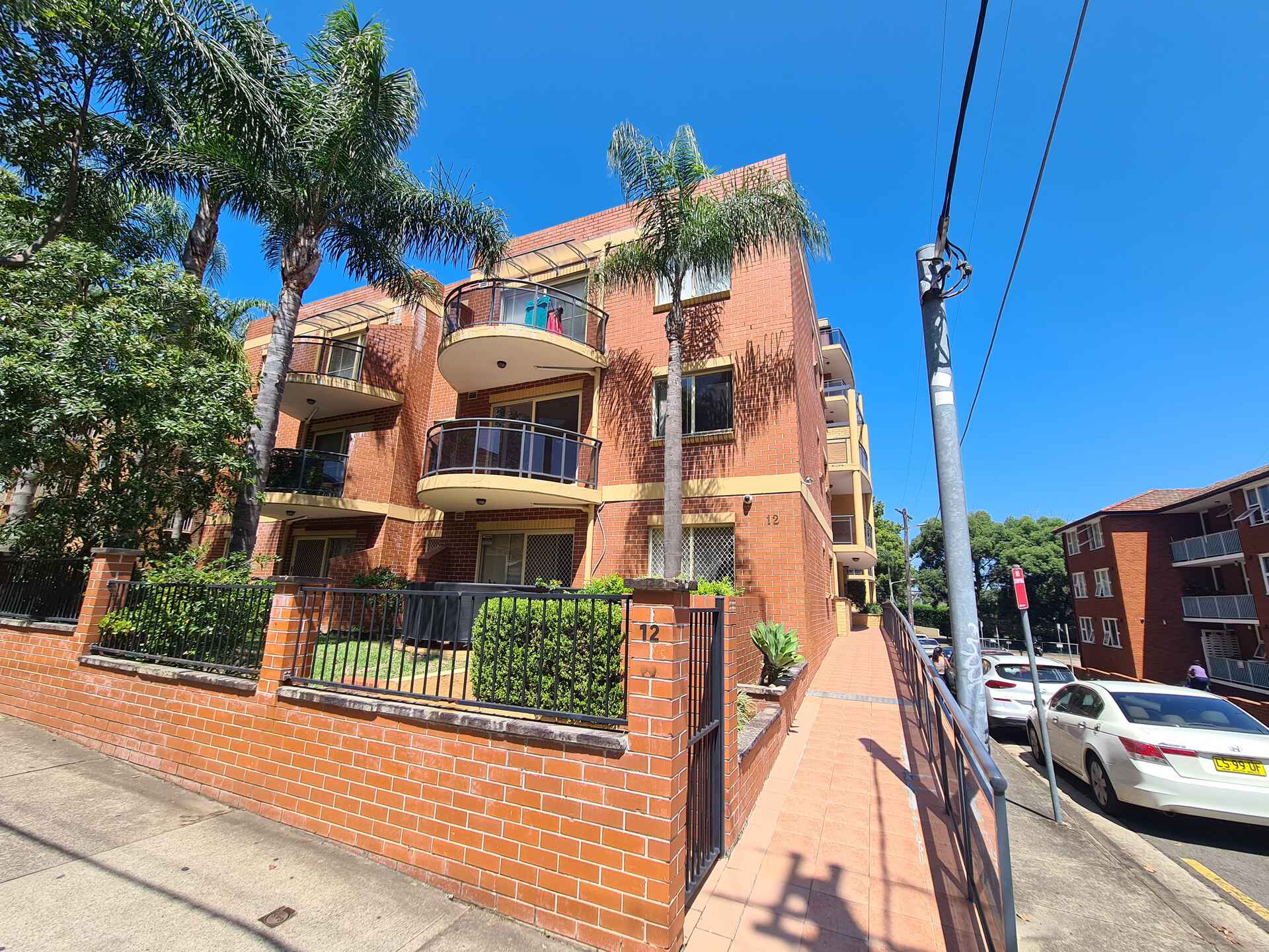 6/12 Everton Road Strathfield