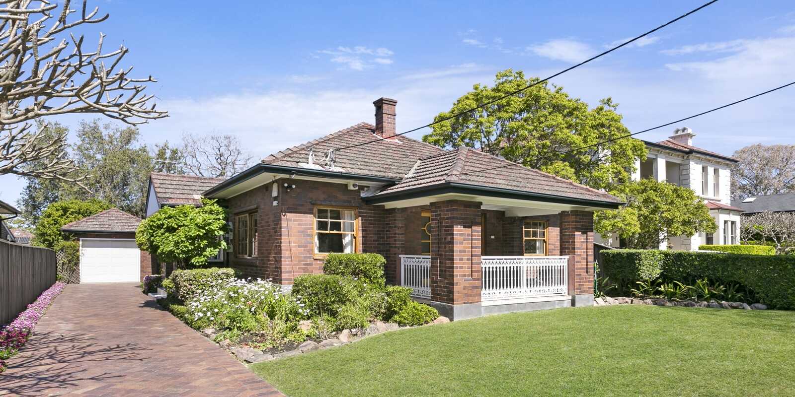 6 HYDEBRAE STREET Strathfield