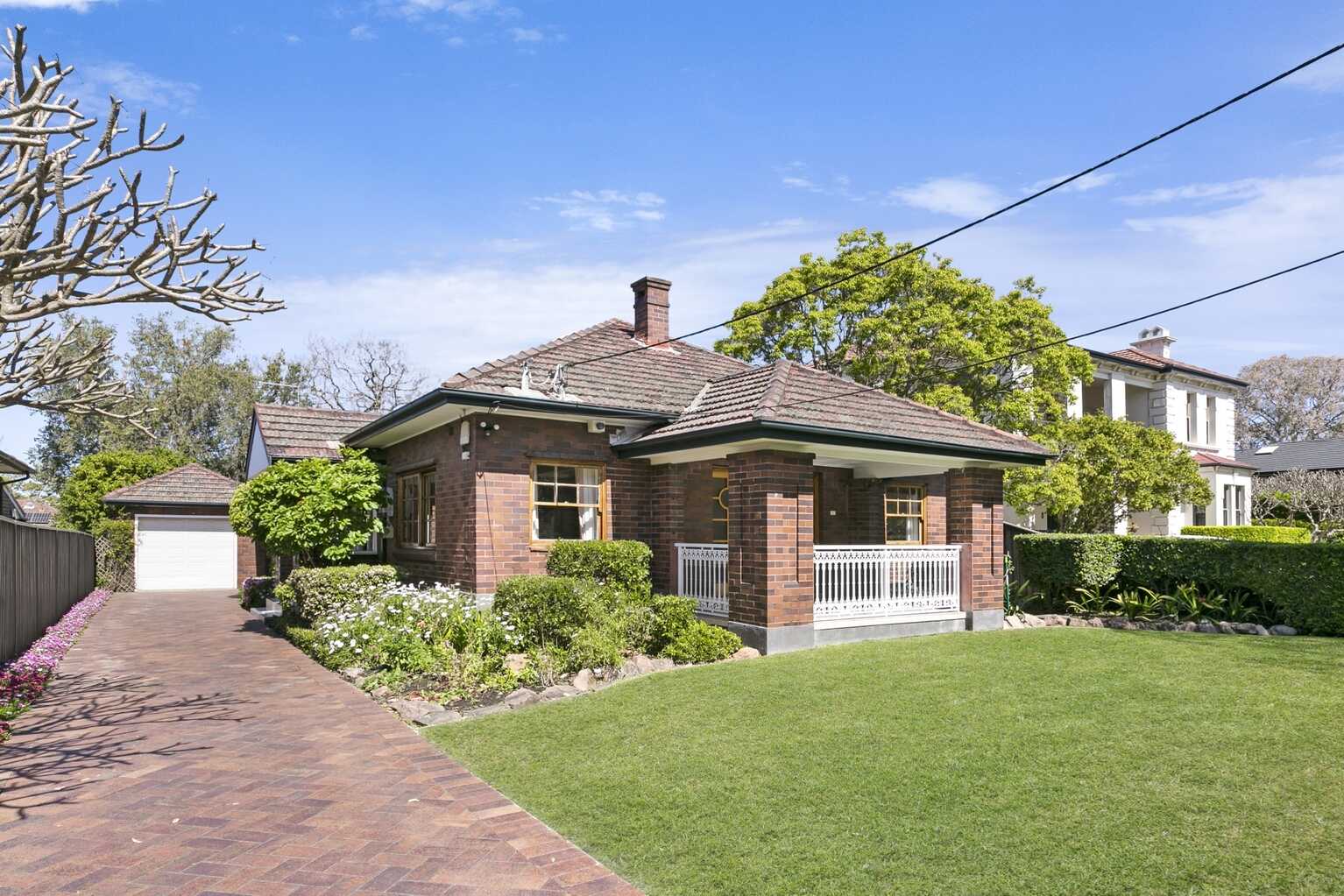 6 HYDEBRAE STREET Strathfield
