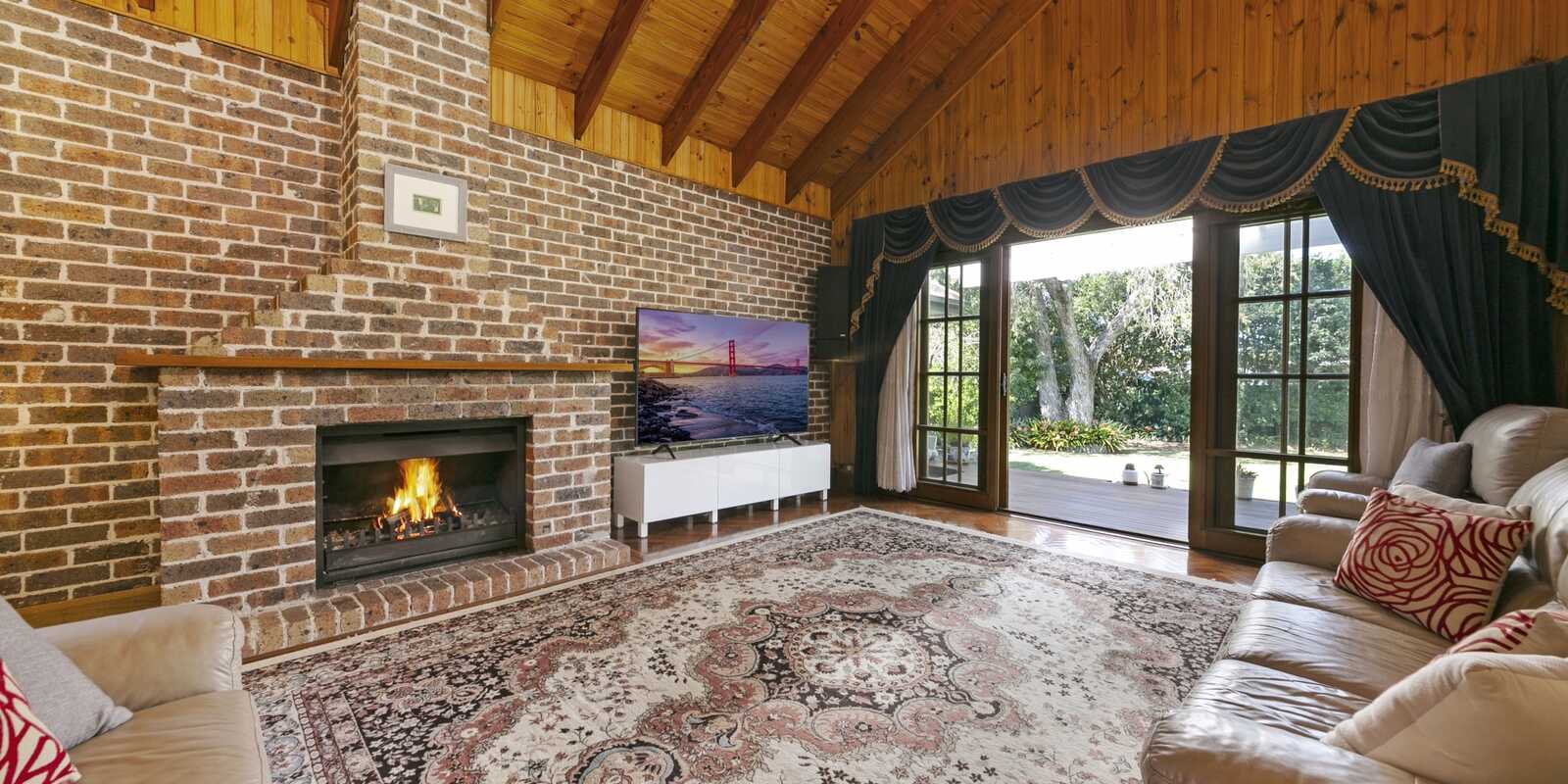 6 HYDEBRAE STREET Strathfield