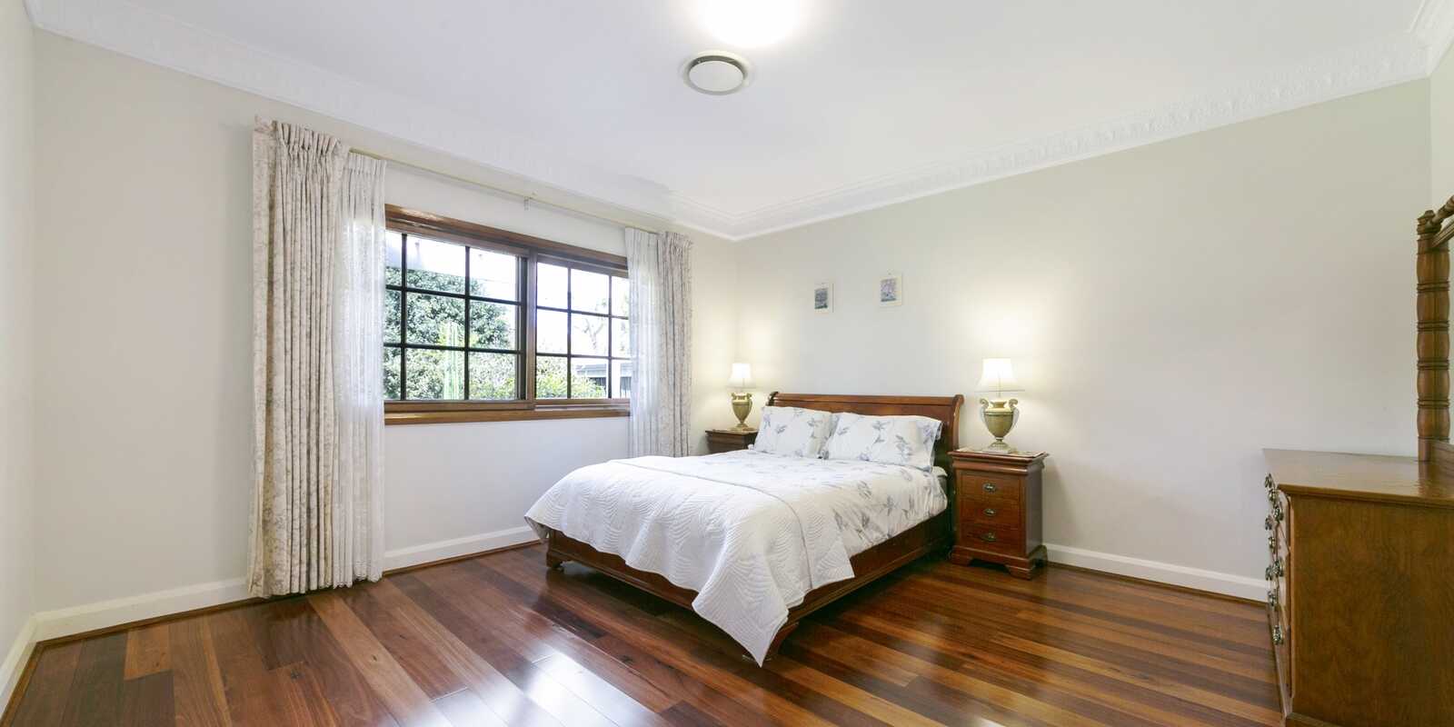 6 HYDEBRAE STREET Strathfield