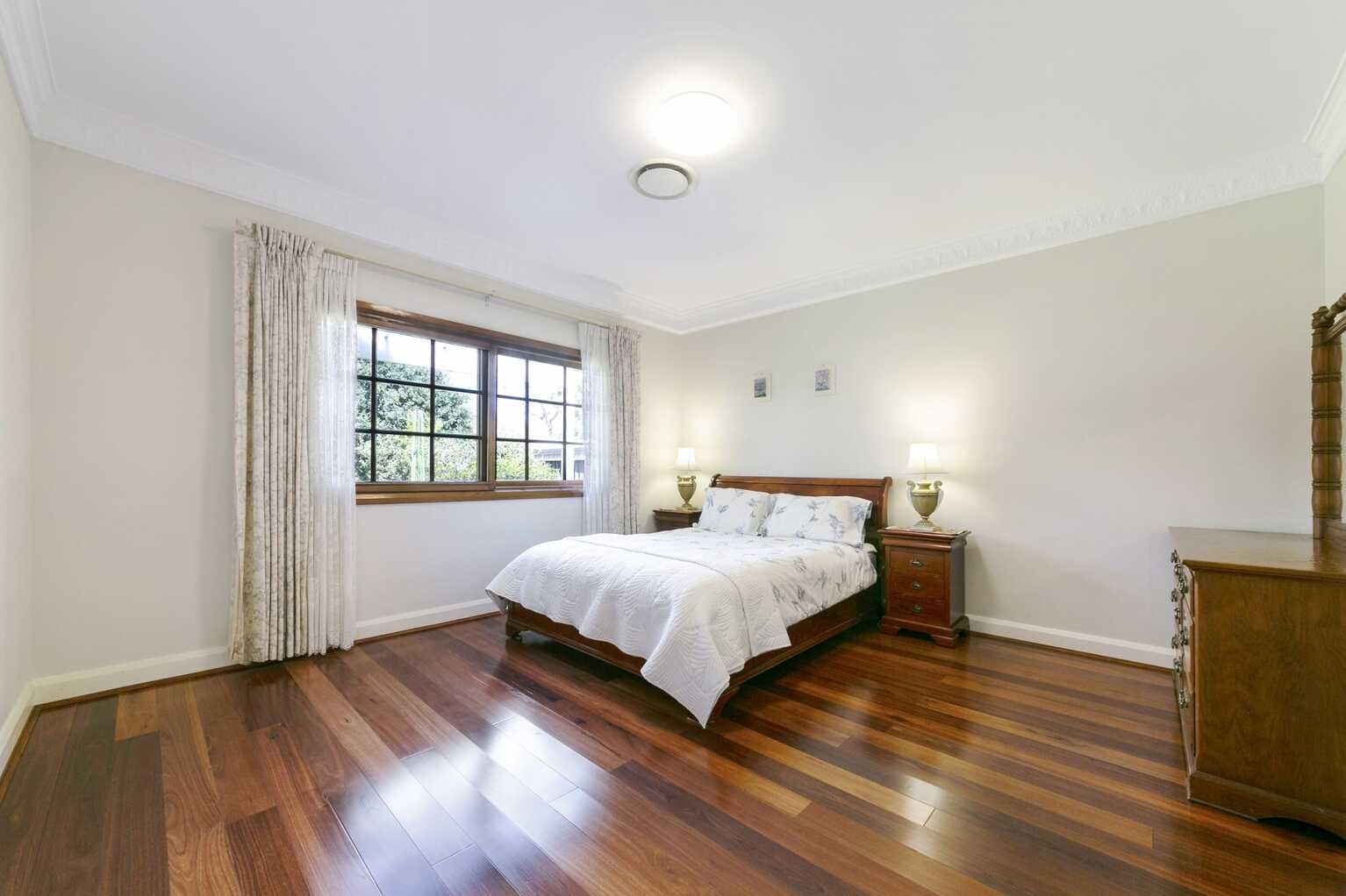6 HYDEBRAE STREET Strathfield