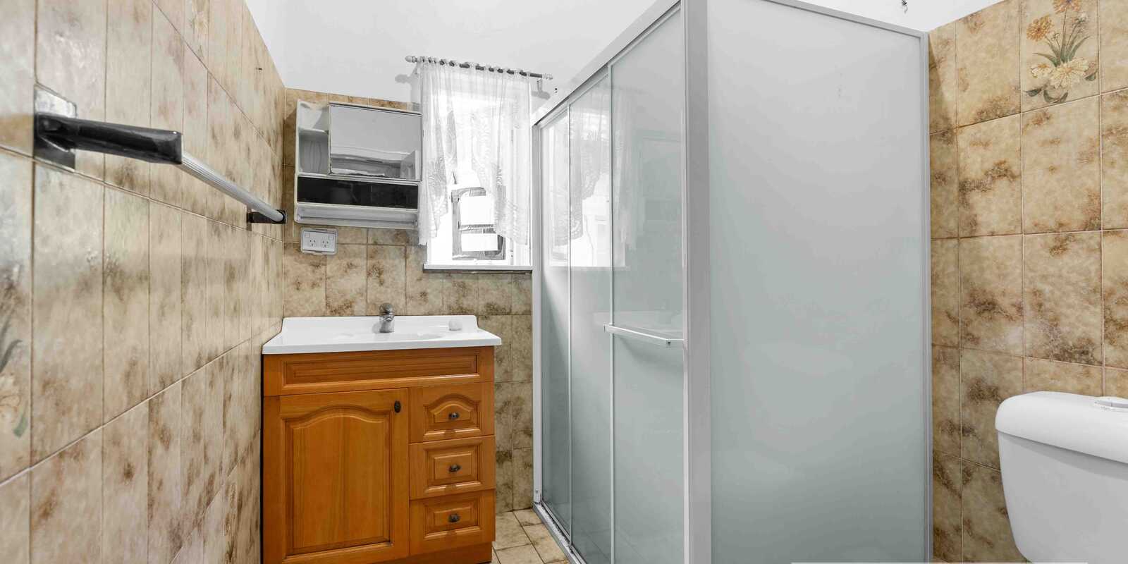 21 MINA ROSA STREET Enfield 21 MINA ROSA STREET Enfield