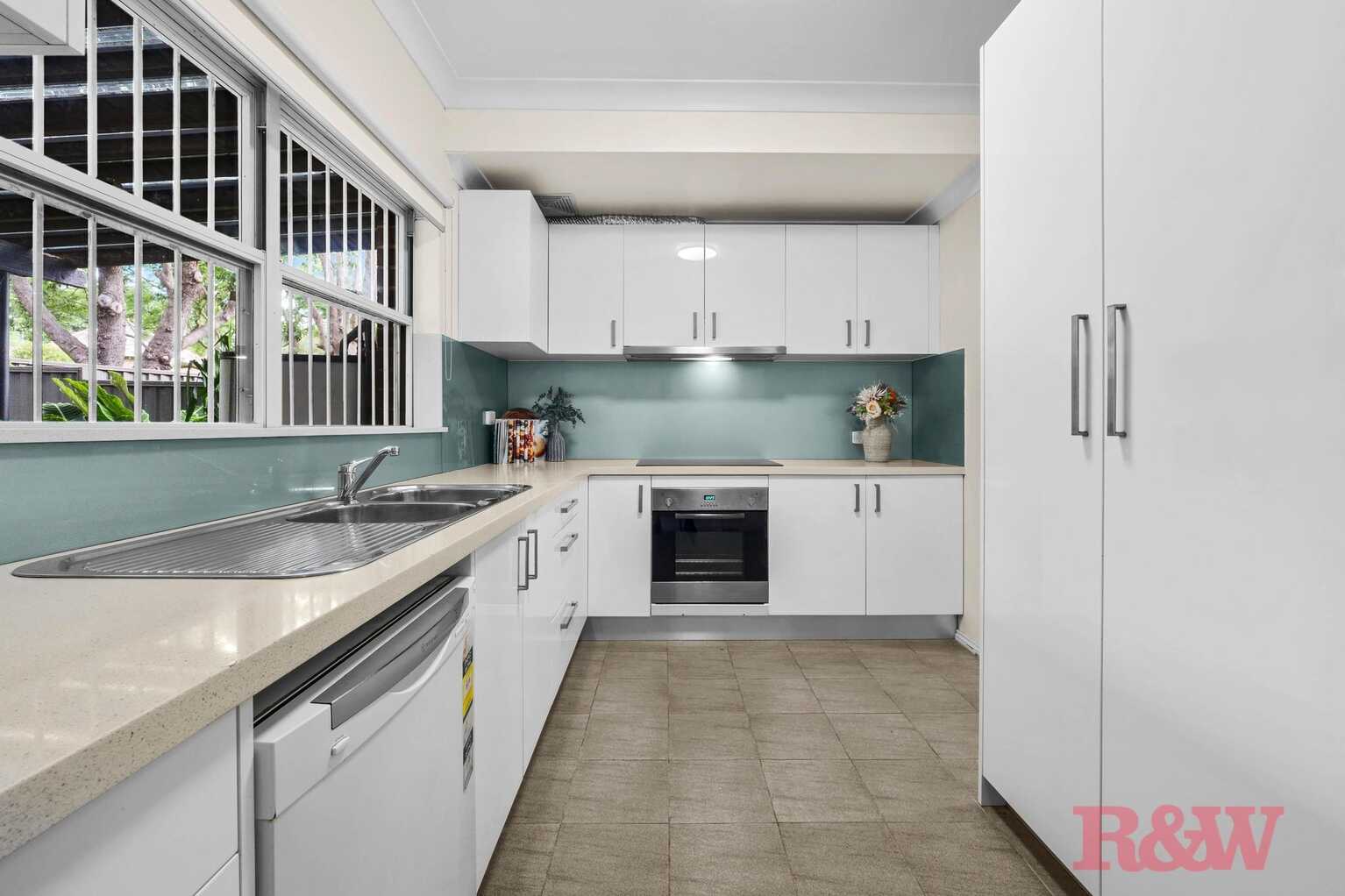 9/4-8 Wyatt Avenue Burwood